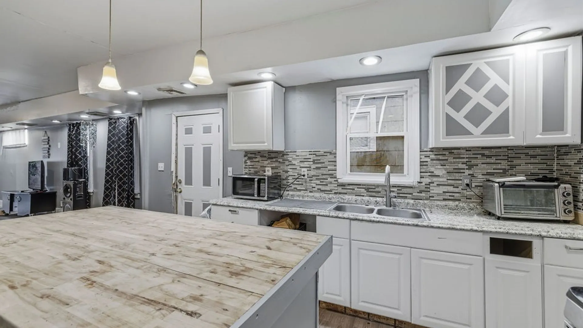 Property at 193 Hertel Avenue, Buffalo, NY 14207 13