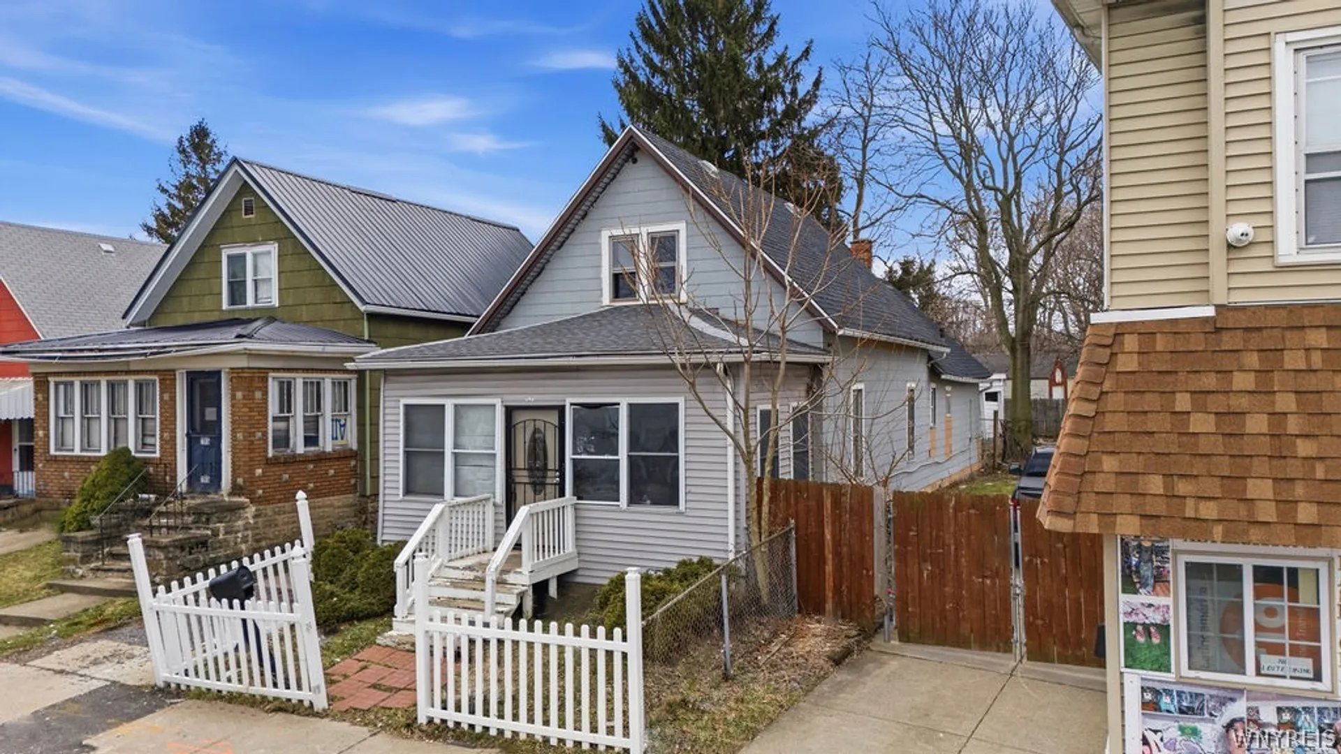 Property at 193 Hertel Avenue, Buffalo, NY 14207 3