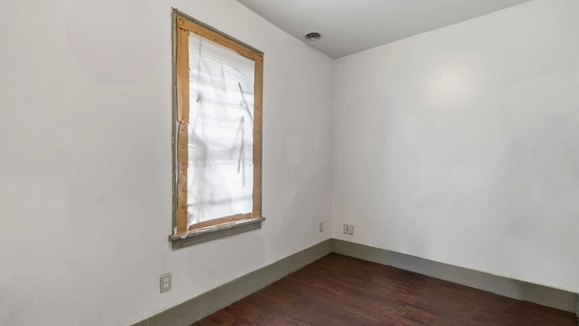 Property at 193 Hertel Avenue, Buffalo, NY 14207 5