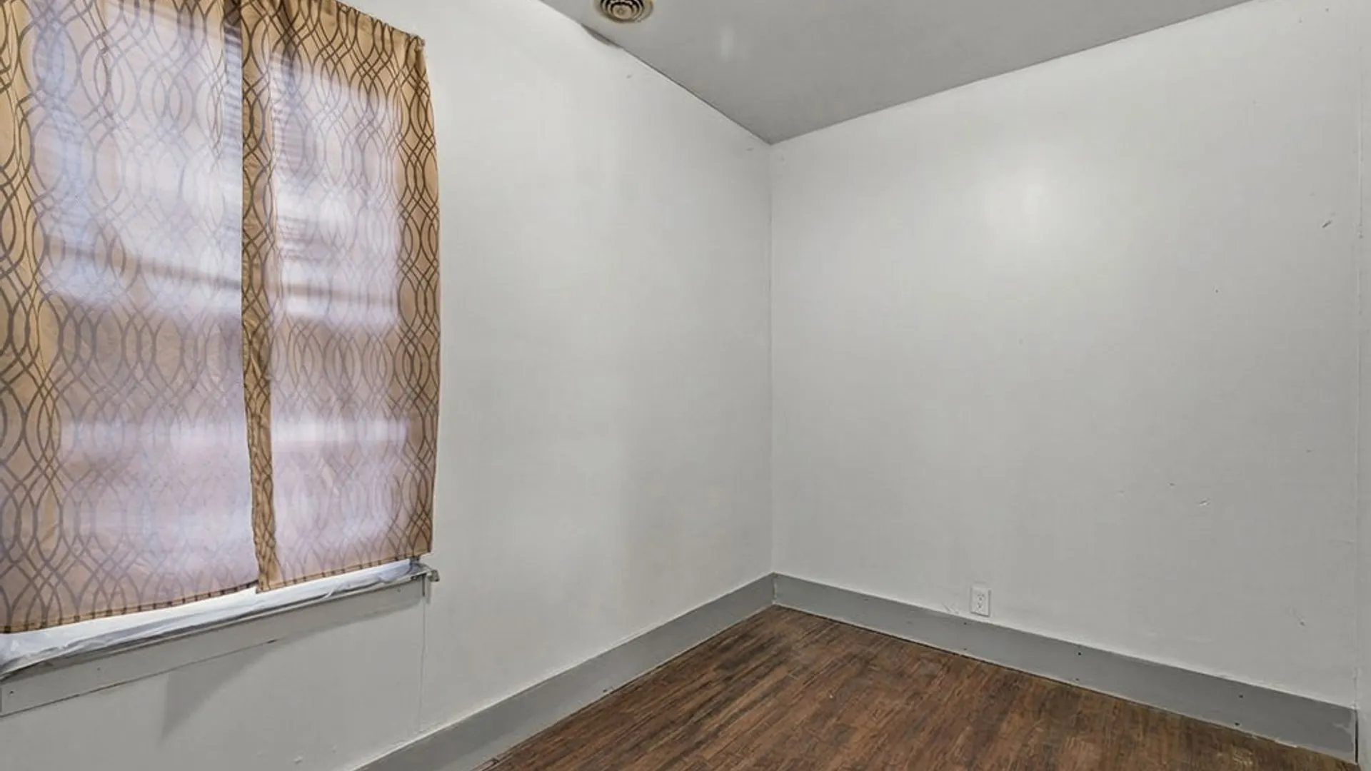 Property at 193 Hertel Avenue, Buffalo, NY 14207 7