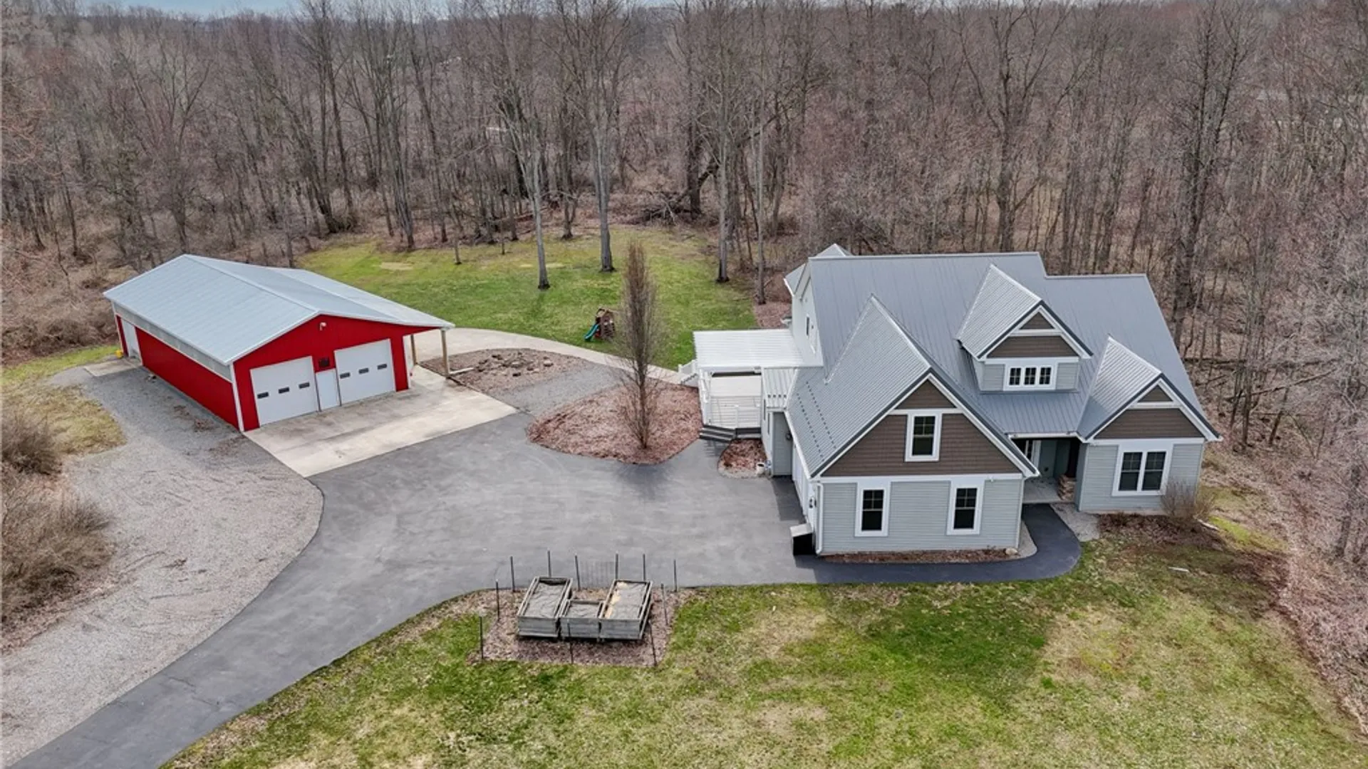 Property at 16010 Brown Schoolhouse Road, Clarendon, NY 14470 4