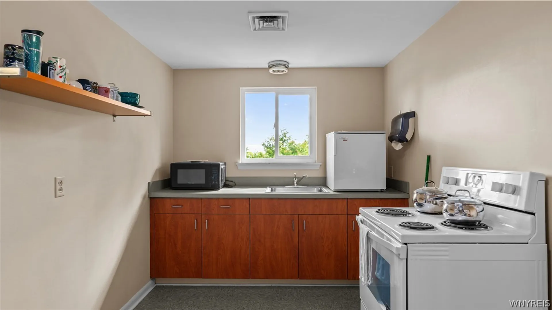 Property at 2533 Sheridan Drive, Tonawanda, NY 14150 25