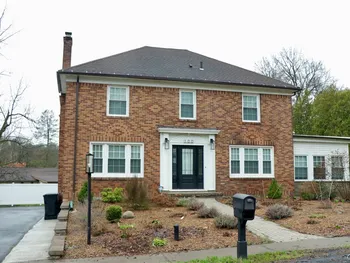 Property at 100 Gifford Parkway, Syracuse, NY 13214