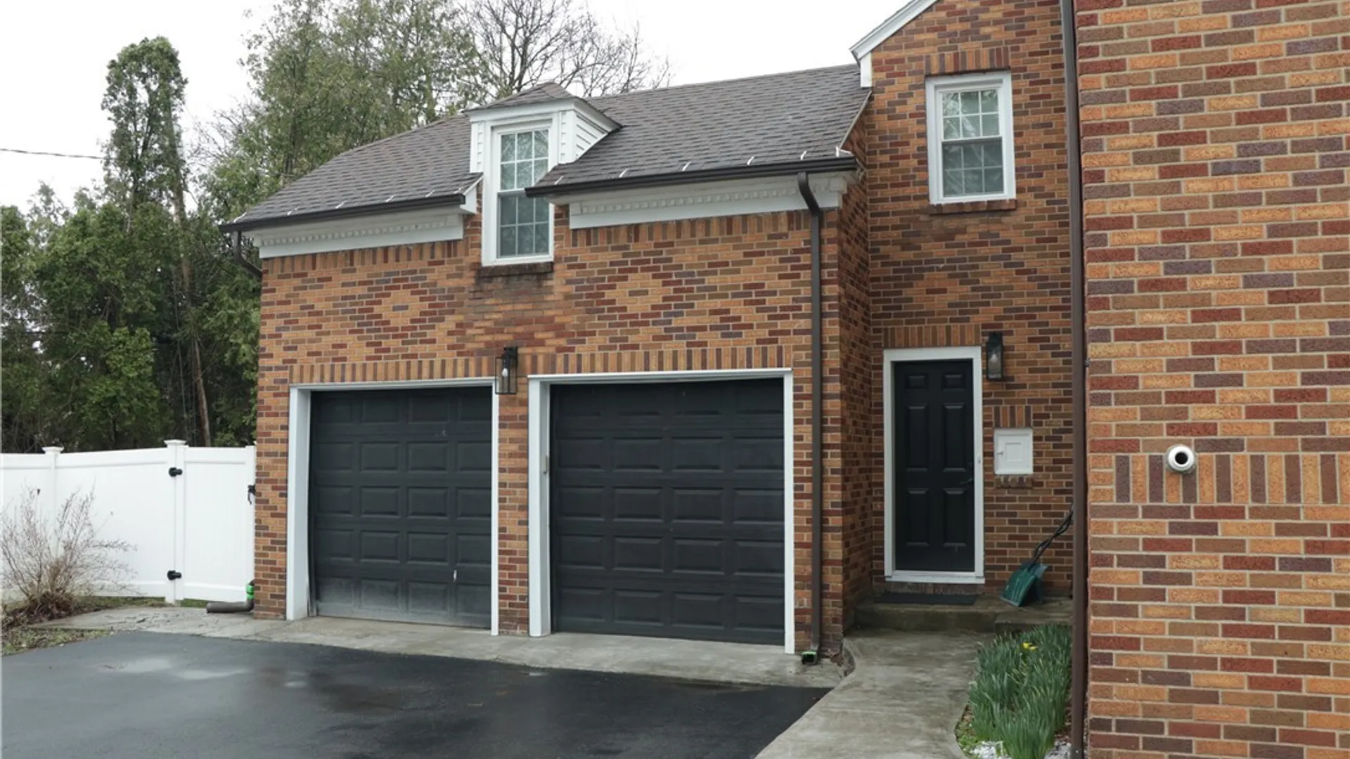 Property at 100 Gifford Parkway, Syracuse, NY 13214 7