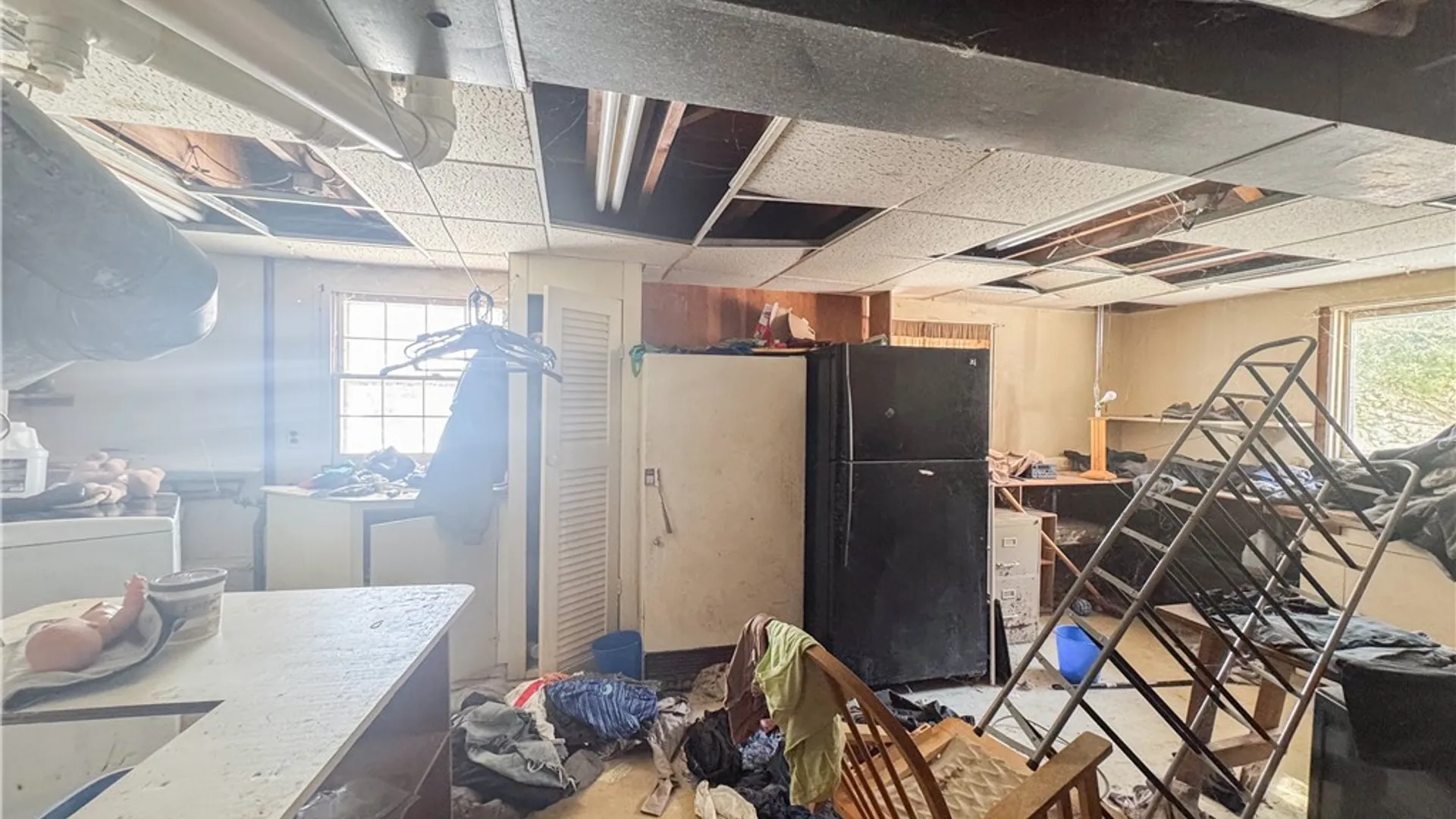 Property at 141 Ledgerock Lane, Brighton, NY 14618 23