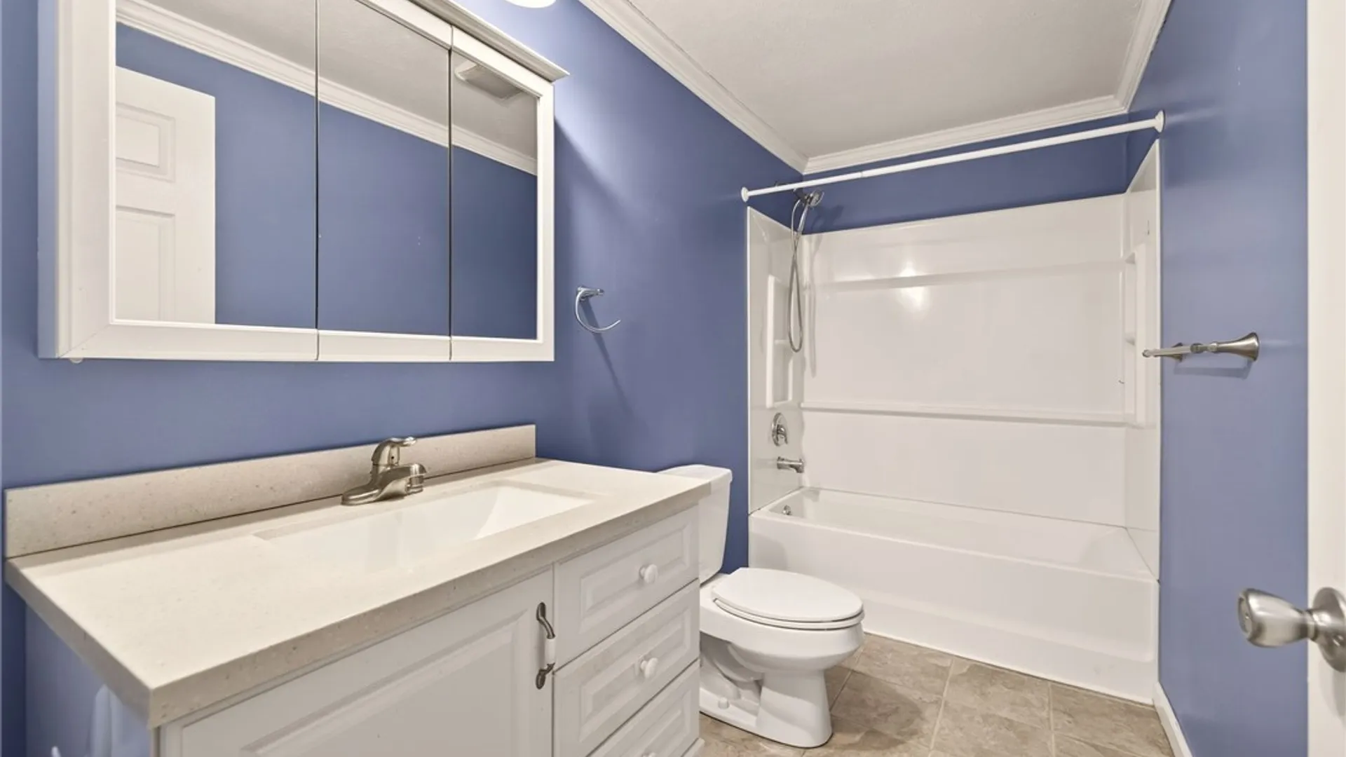 Property at 175 Courtshire Lane, Penfield, NY 14526 14