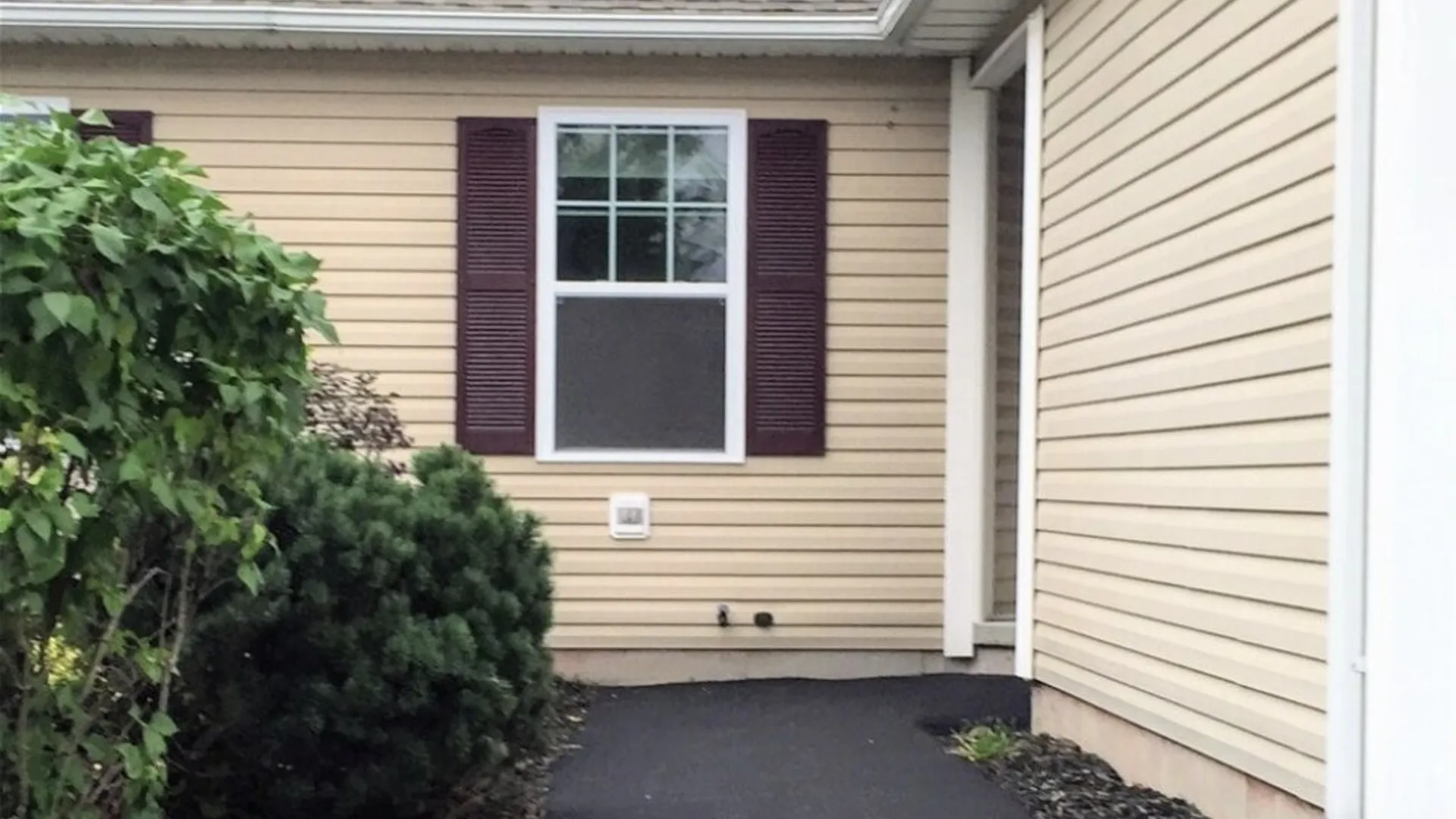 Property at 5059 Betsy Ross Way, Salina, NY 13088 2