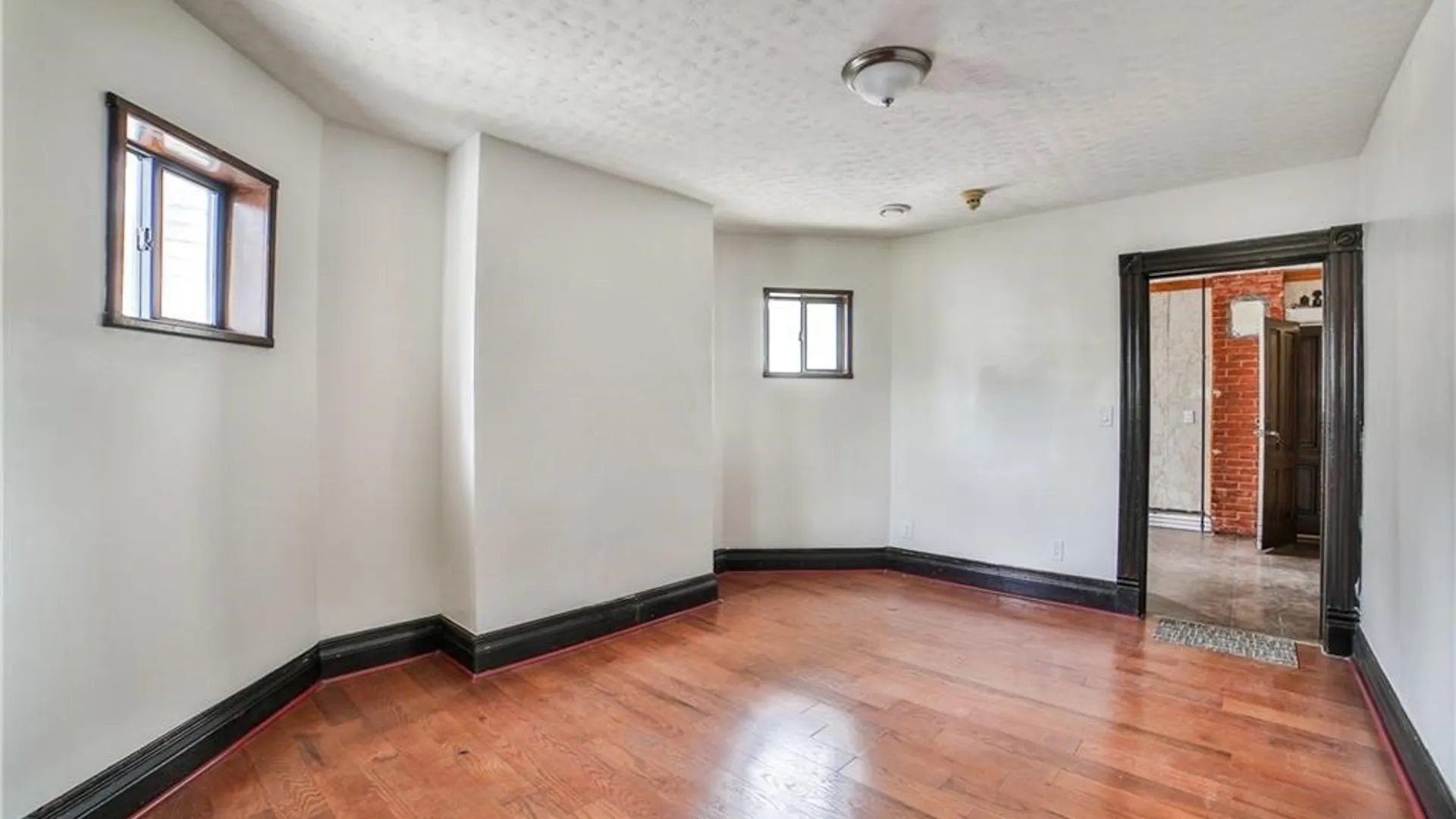 Property at 421 Utica Street, Buffalo, NY 14208 27