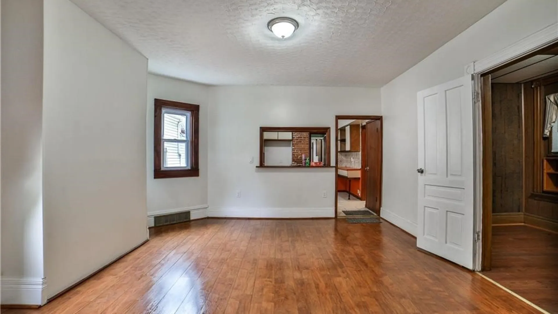 Property at 421 Utica Street, Buffalo, NY 14208 9