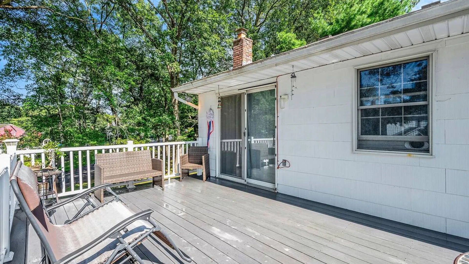 Property at 3 Wainscott Drive, Sound Beach, NY 11789 5