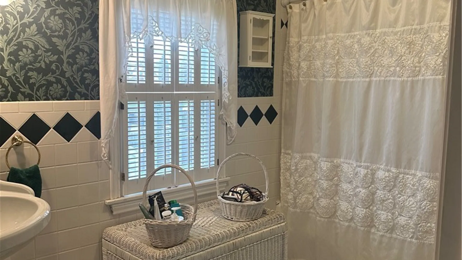 Property at 60 Hartford Avenue, Tonawanda, NY 14223 32