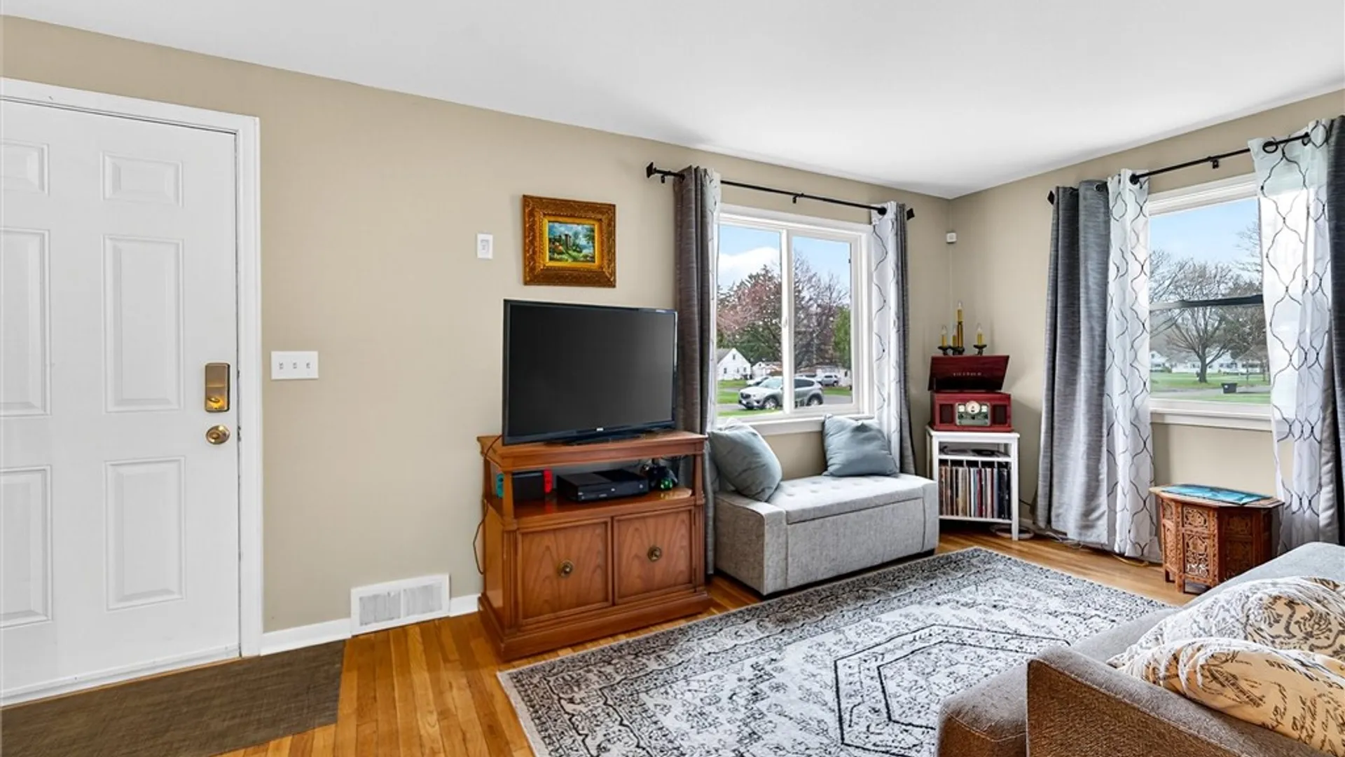 Property at 22 Mac Arthur Road, Greece, NY 14615 4