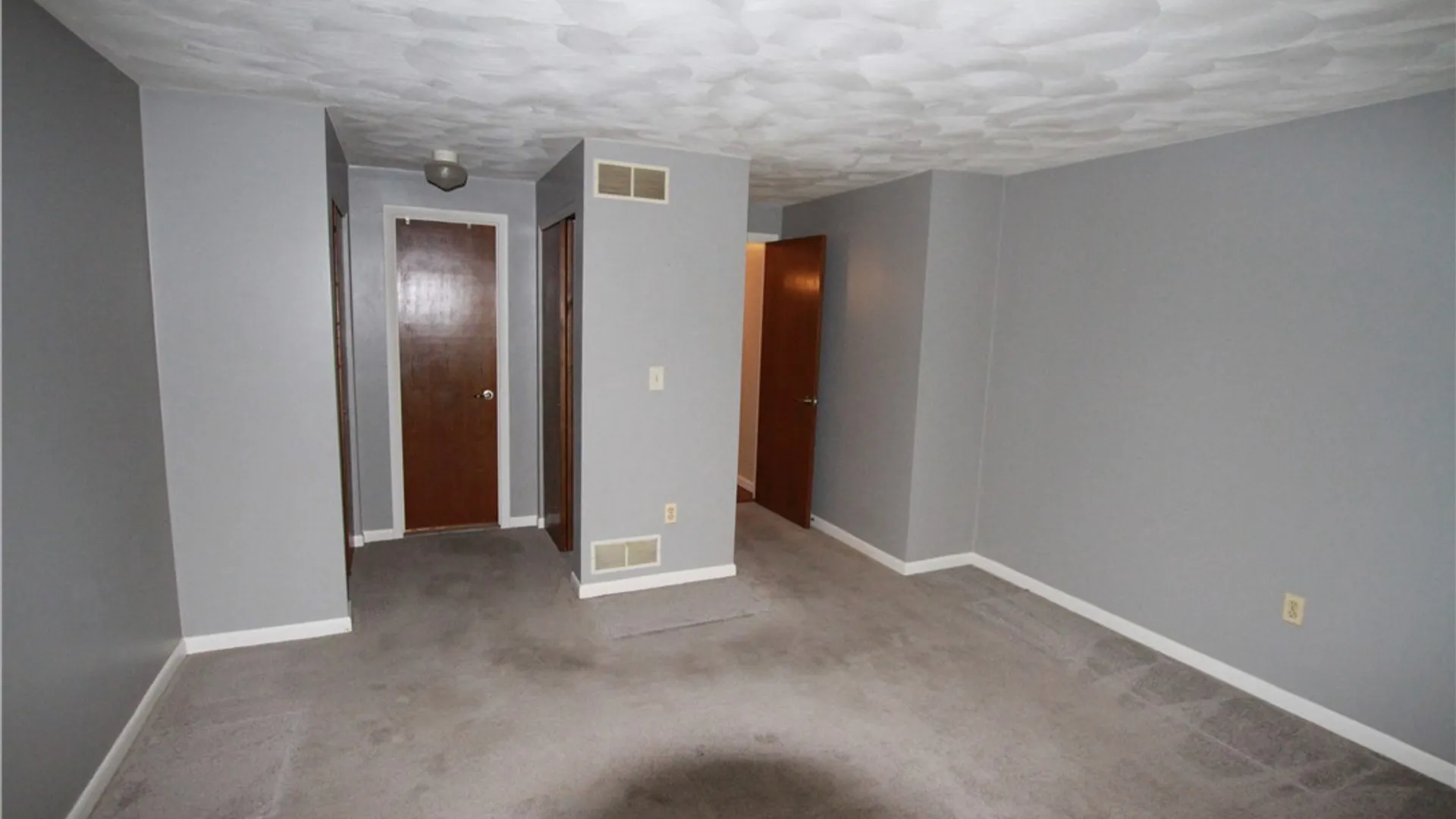 Property at 8 Foxtail Lane, Chili, NY 14514 13