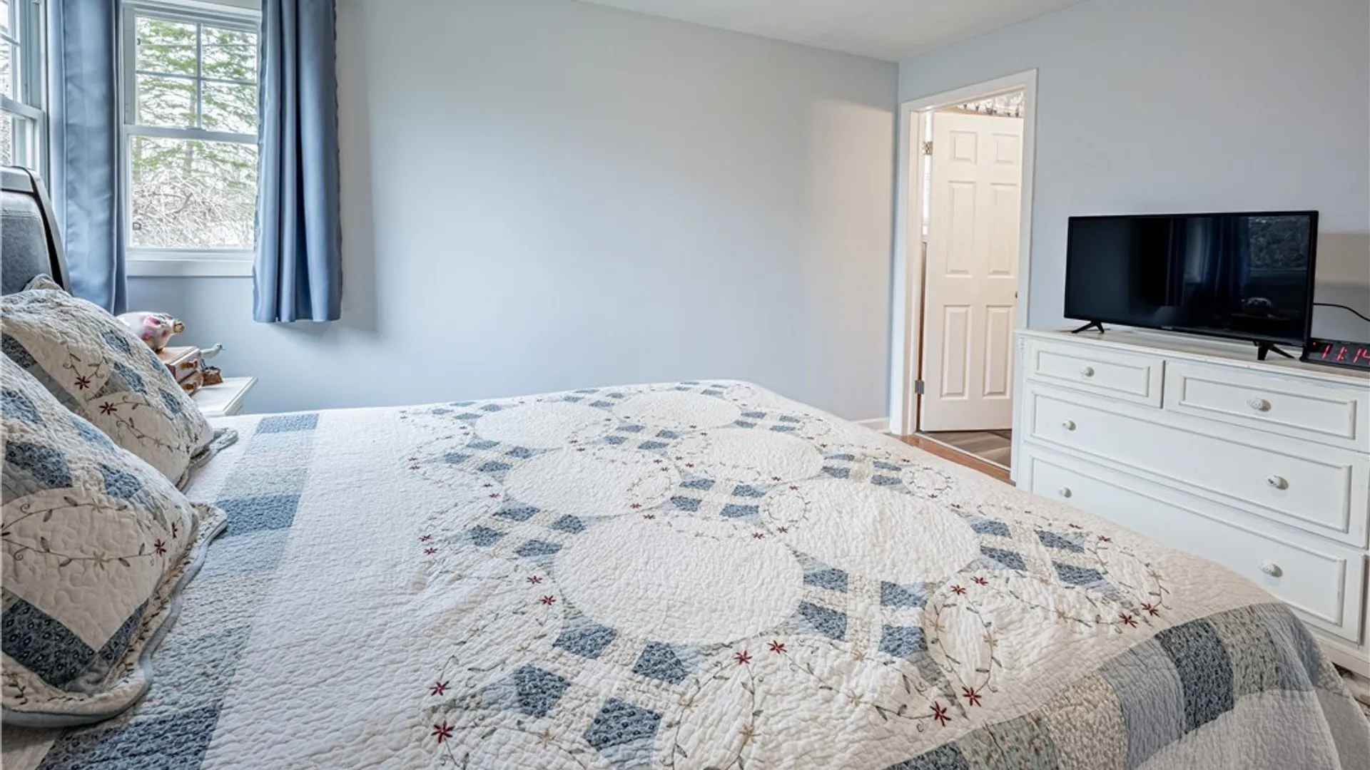 Property at 972 Hillside Drive, Lewiston, NY 14092 18