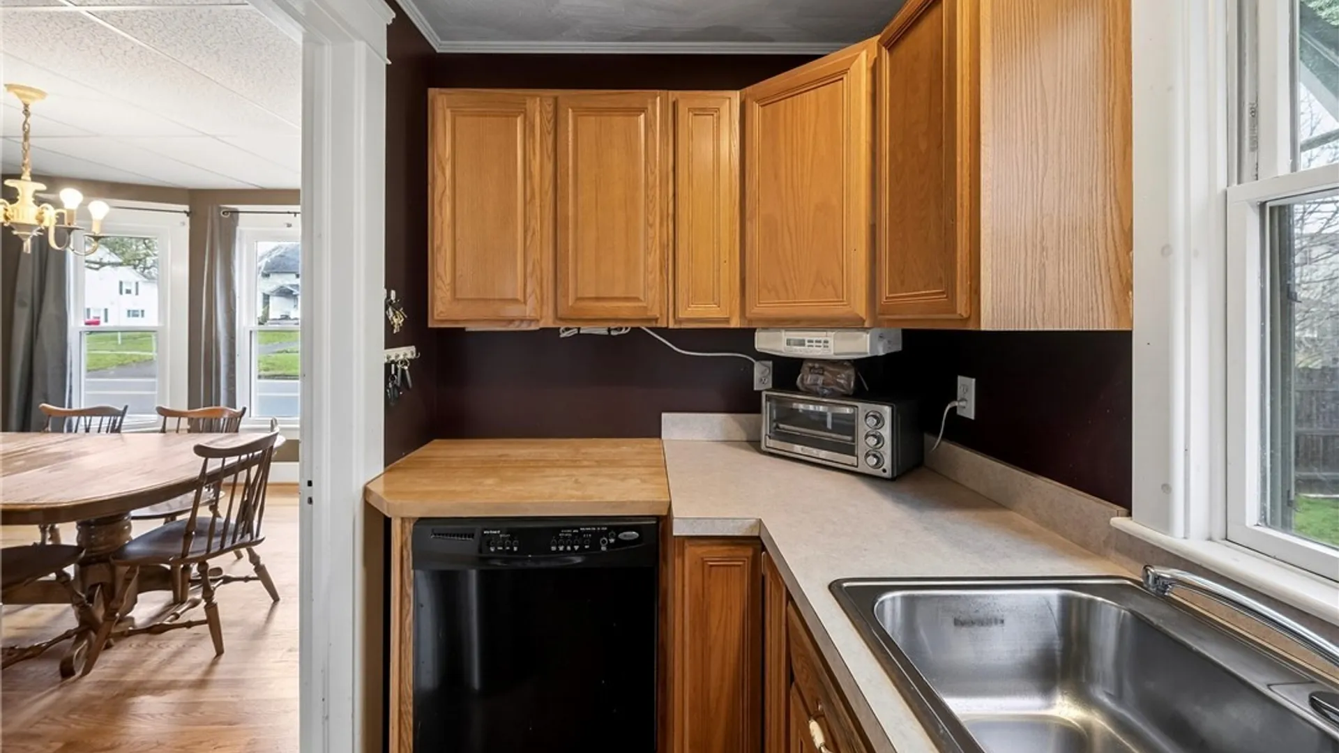 Property at 420 Highland Ave, DeWitt, NY 13057 15