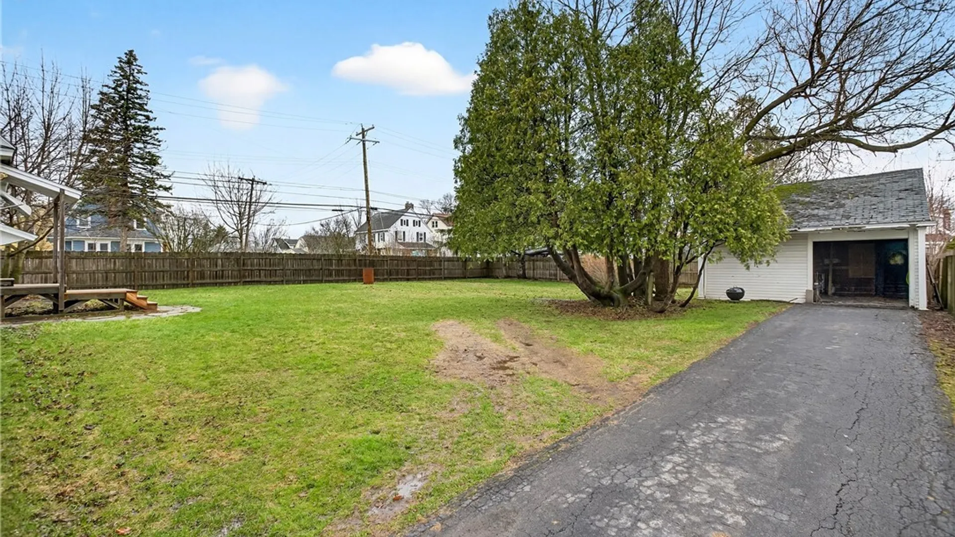 Property at 420 Highland Ave, DeWitt, NY 13057 4
