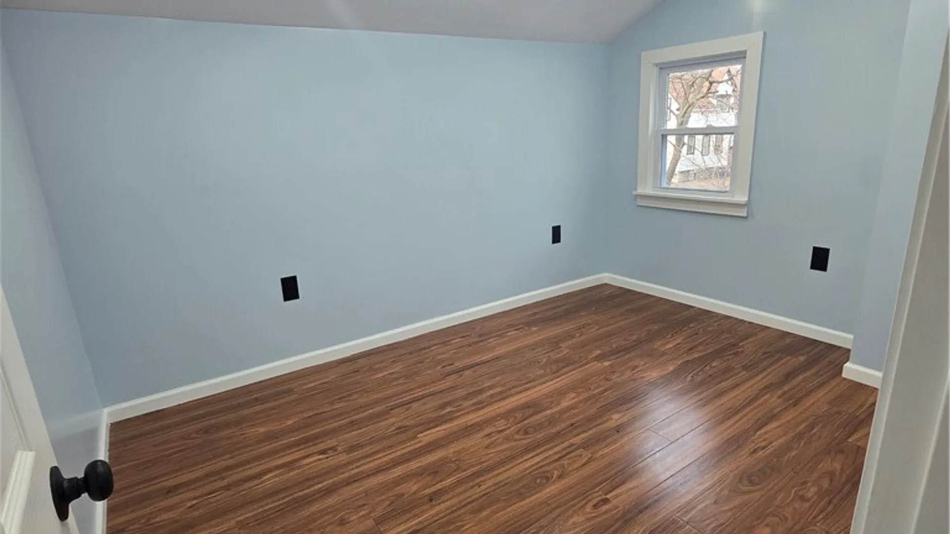 Property at 517 Goodyear Avenue, Buffalo, NY 14211 8