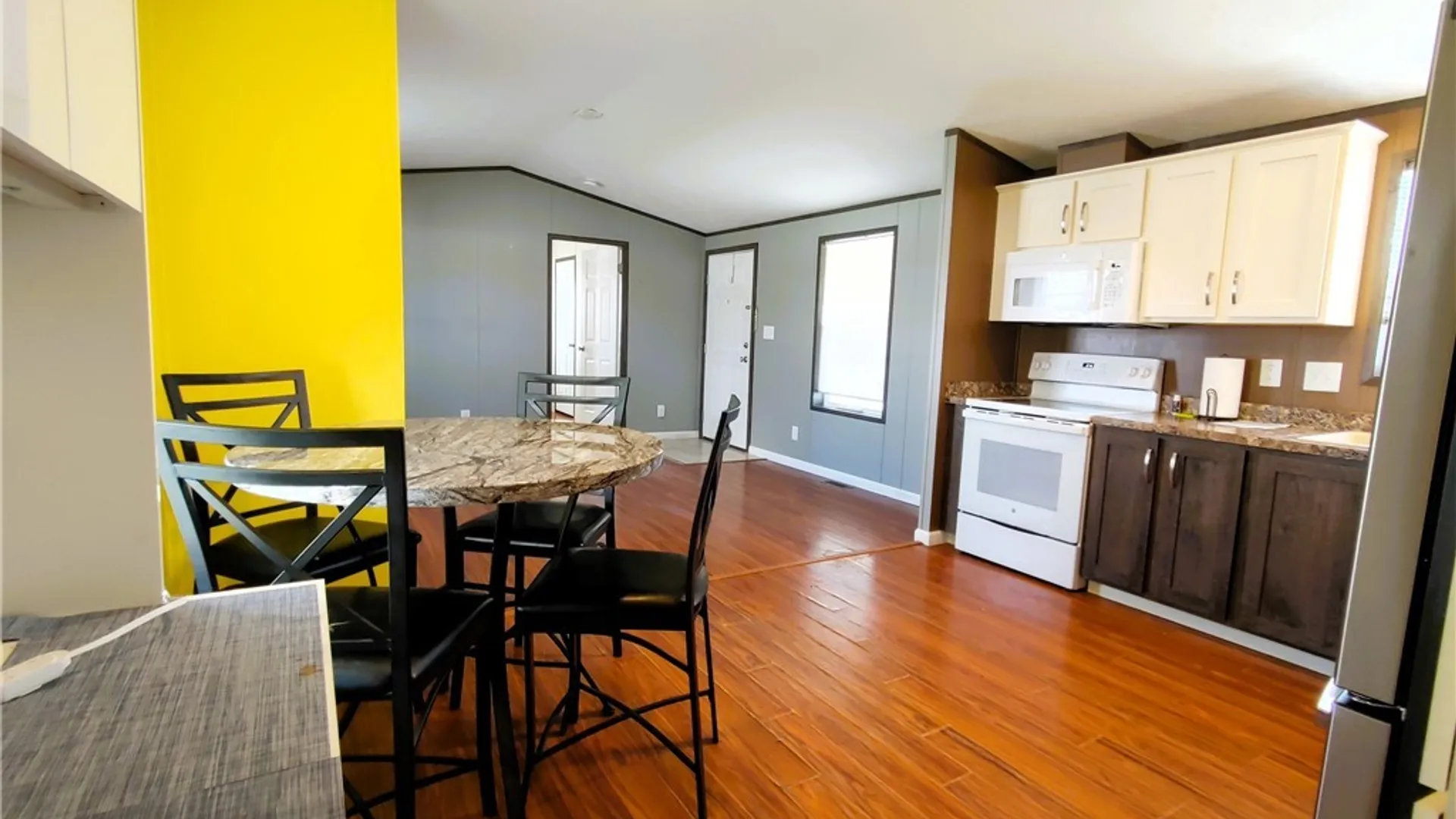 Property at 546 C, Niagara Falls, NY 14304 13