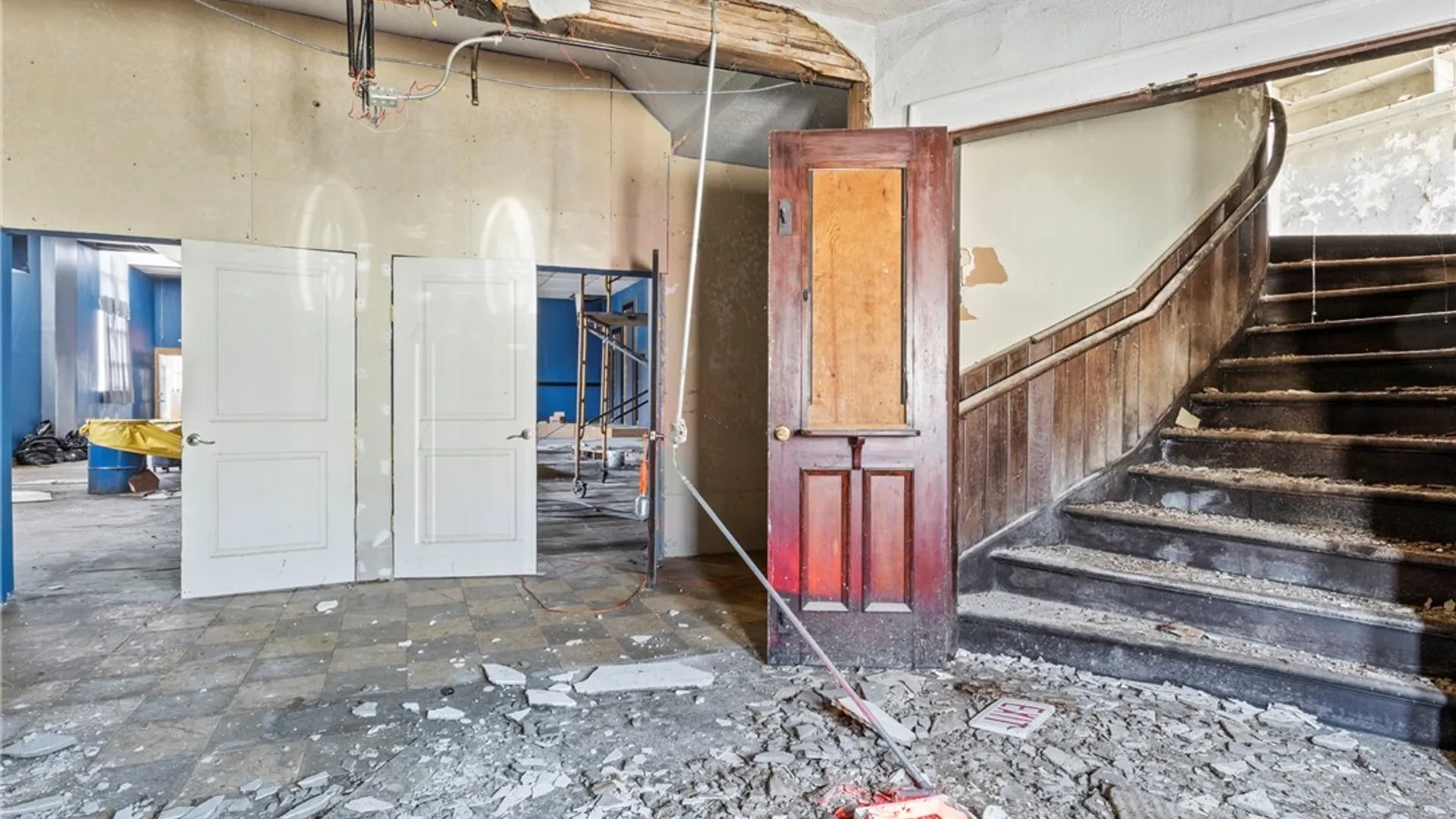 Property at 219 Ferry, Buffalo, NY 14213 14