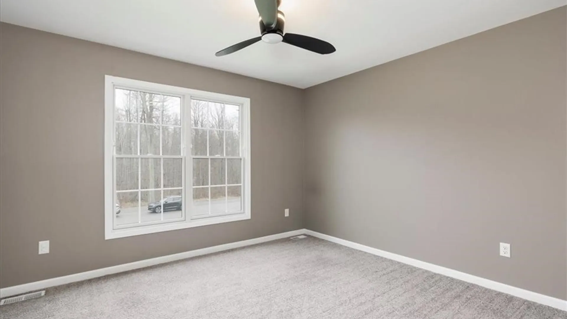 Property at 5484 Marguerites Way, Clarence, NY 14031 23