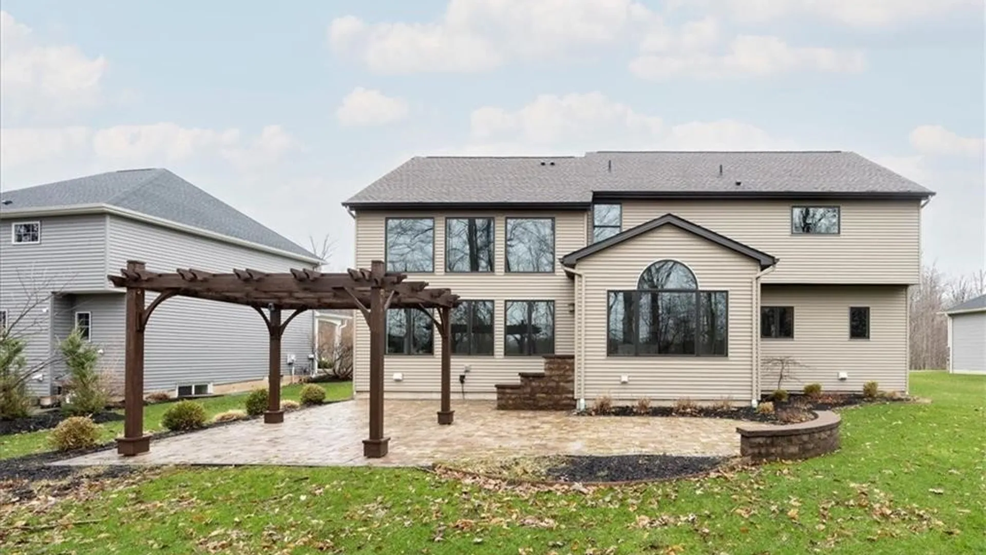 Property at 5484 Marguerites Way, Clarence, NY 14031 27