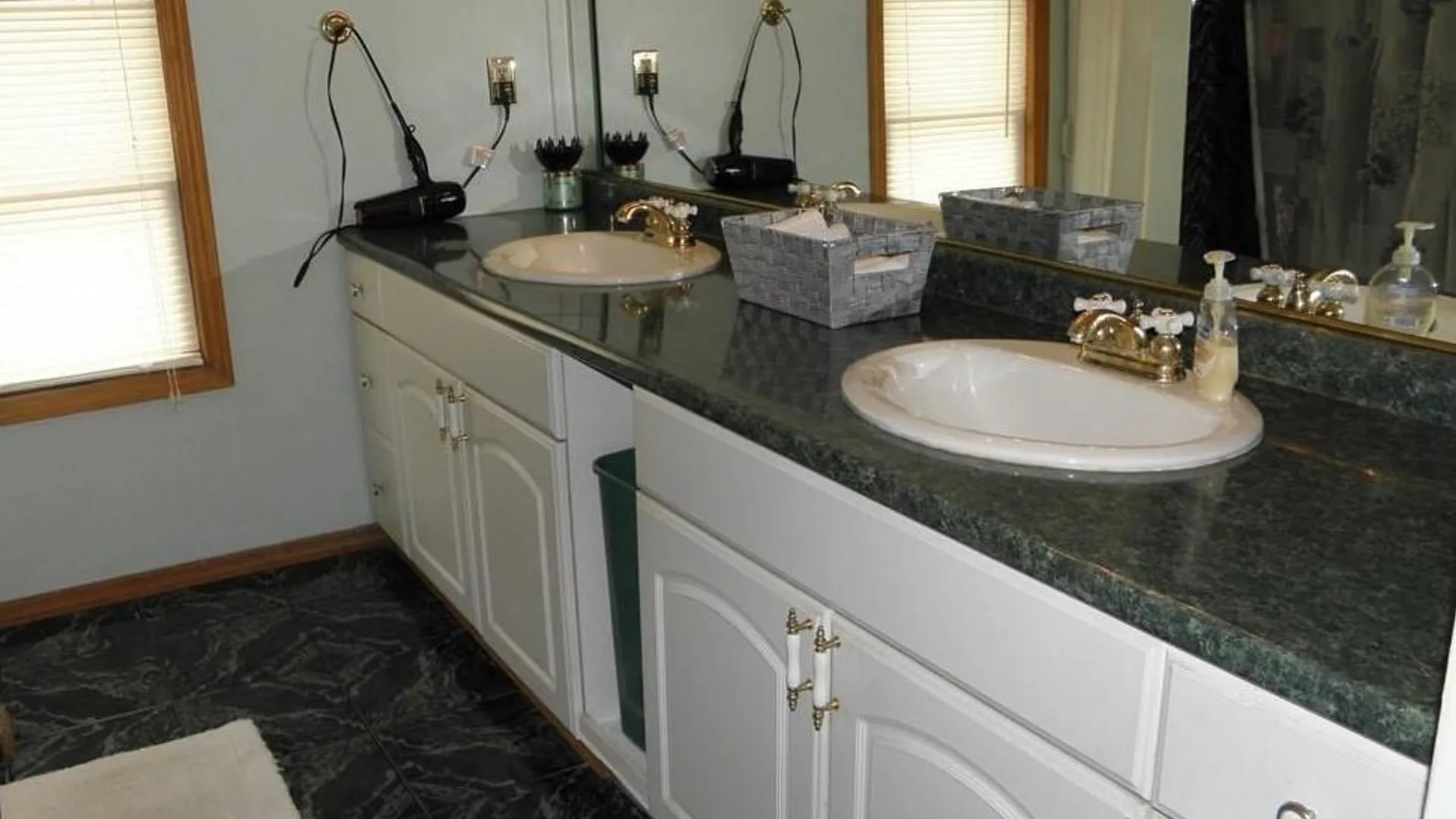 Property at 158 Lake Street, Hamburg, NY 14075 14