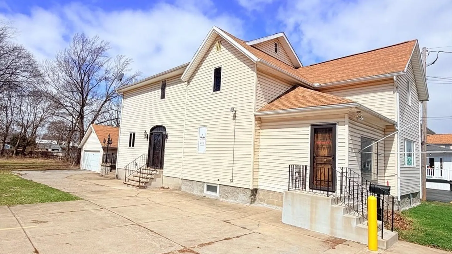 Property at 158 Lake Street, Hamburg, NY 14075 2