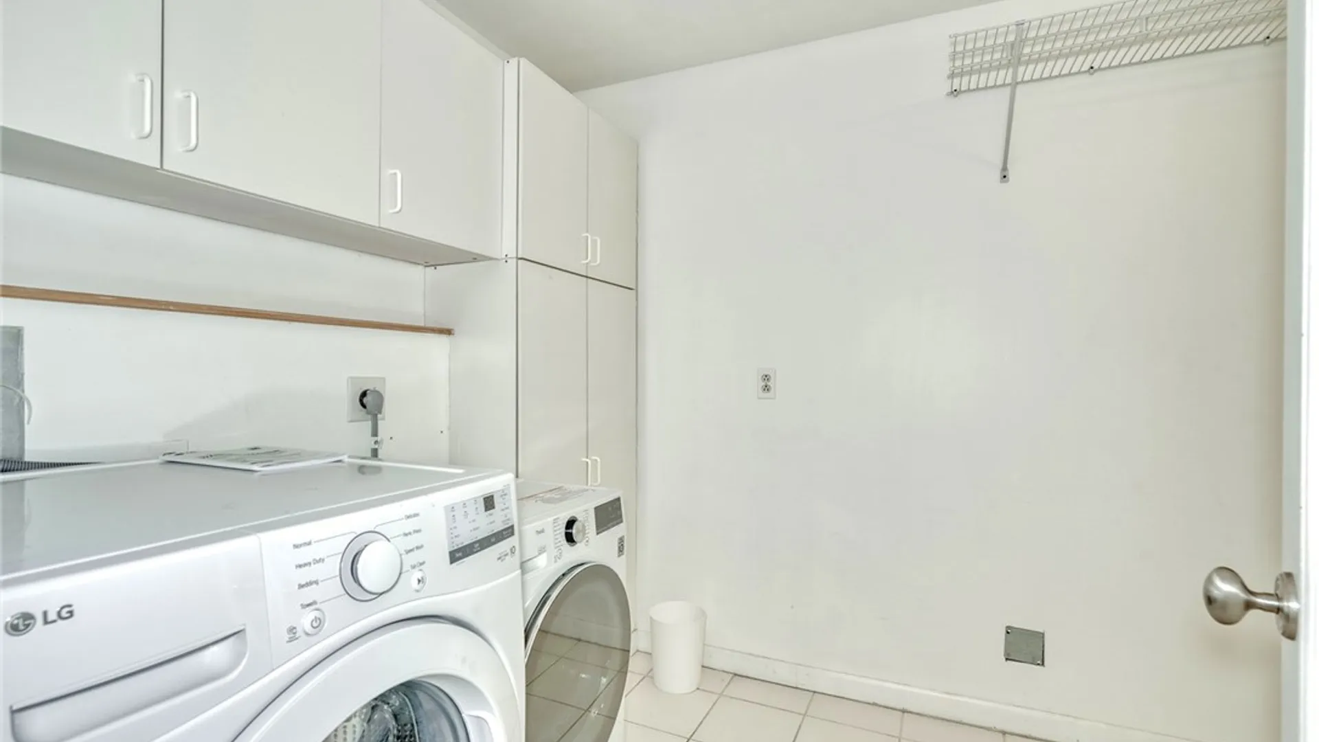 Property at 1400 East Avenue, Rochester, NY 14610 17