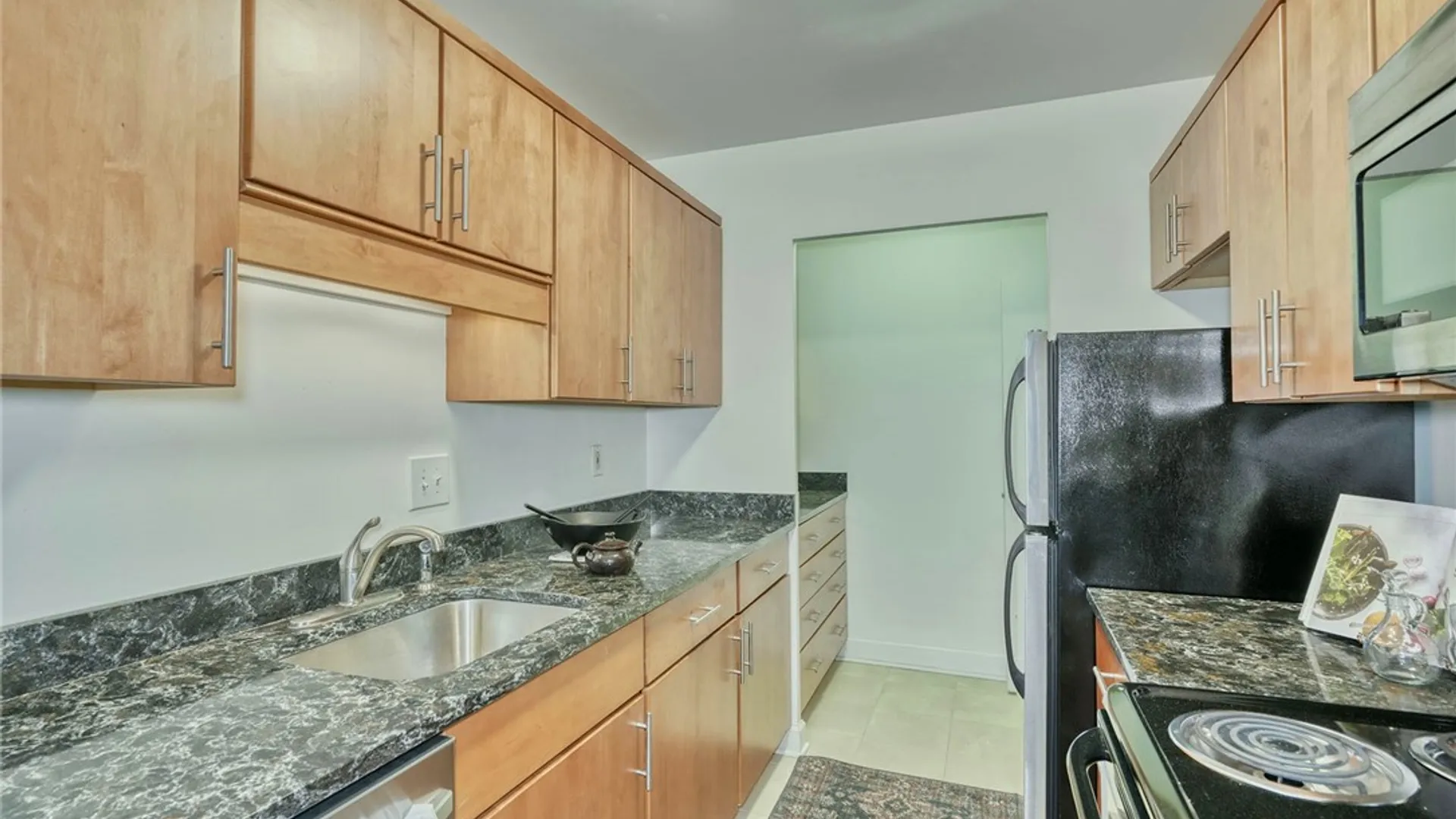 Property at 1400 East Avenue, Rochester, NY 14610 27