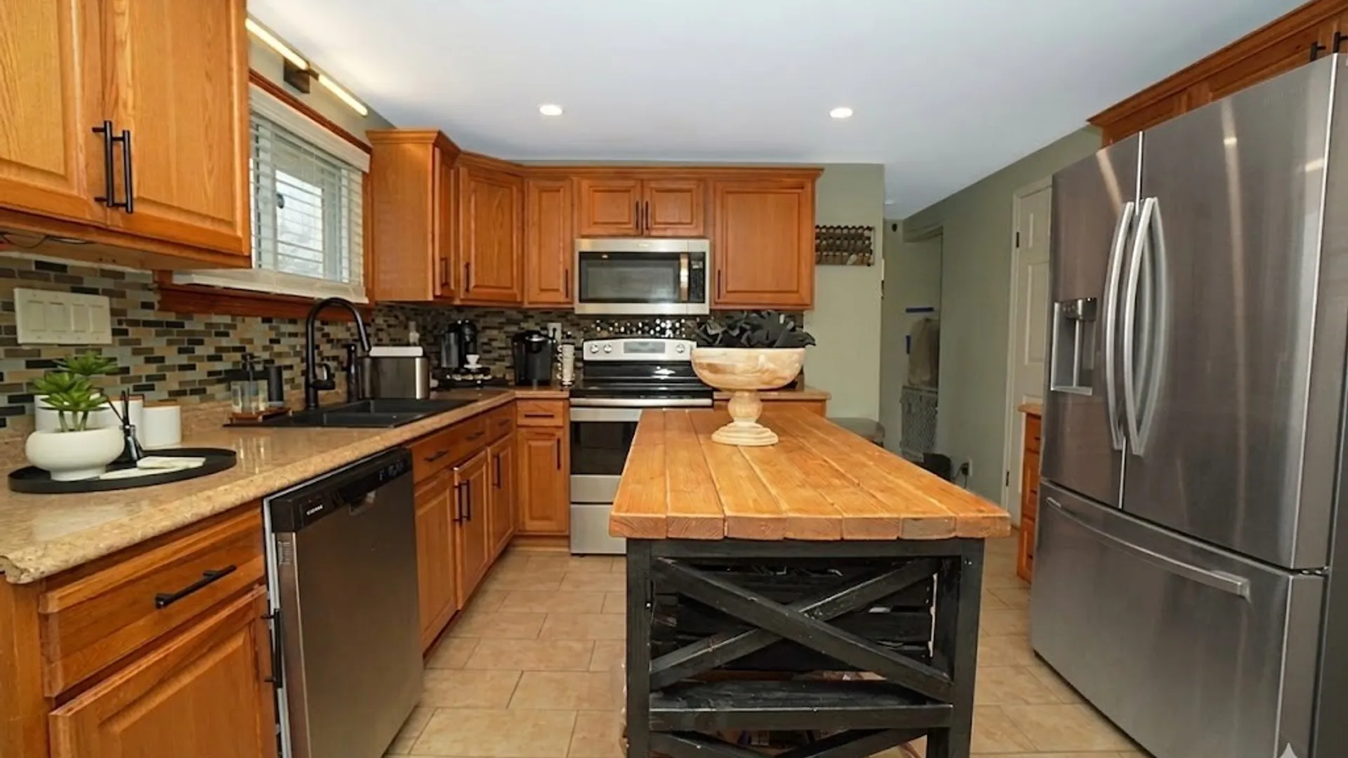 Property at 136 Miami Parkway, Cheektowaga, NY 14225 7
