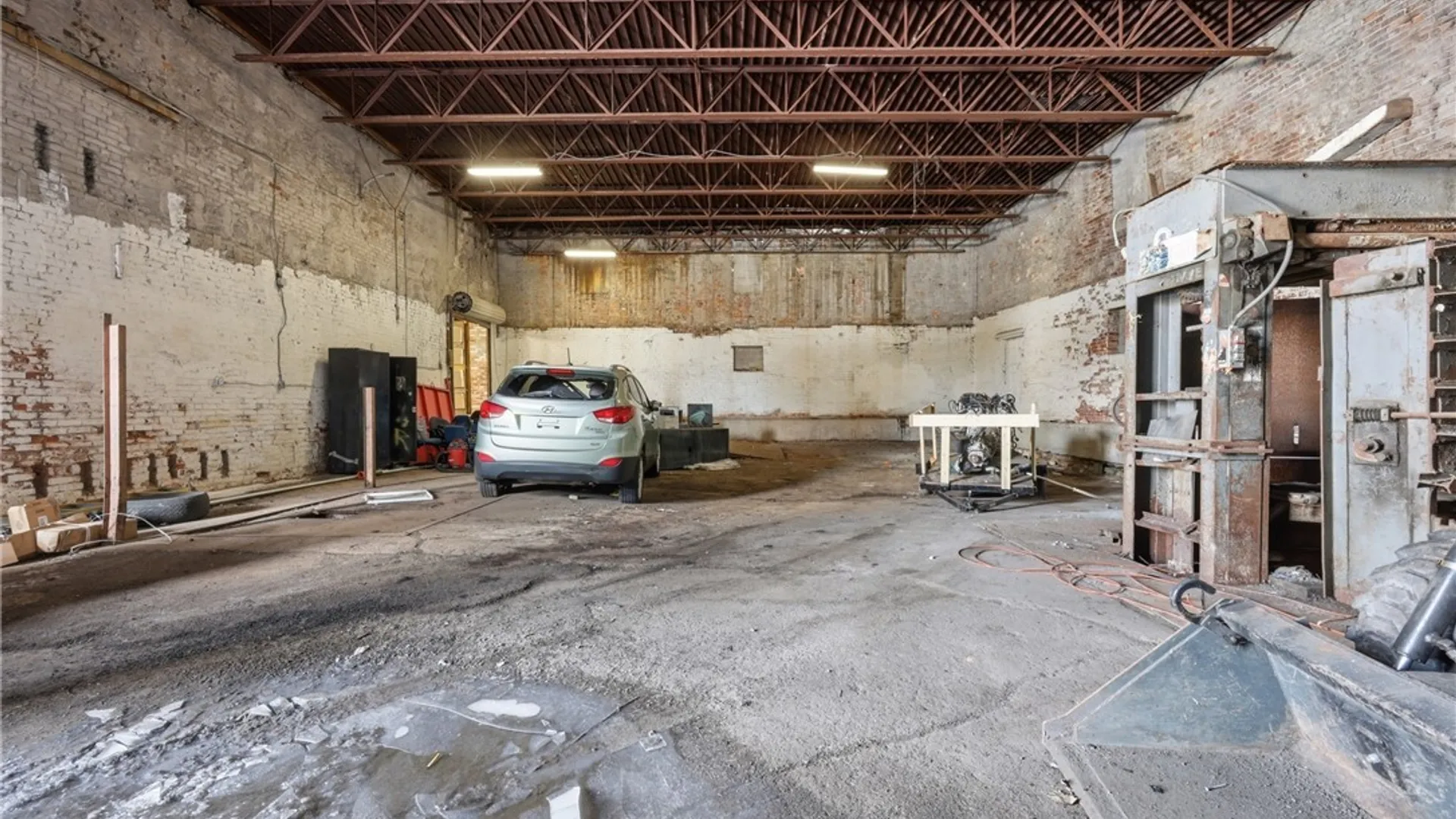 Property at 688 Eagle Street, Buffalo, NY 14210 24