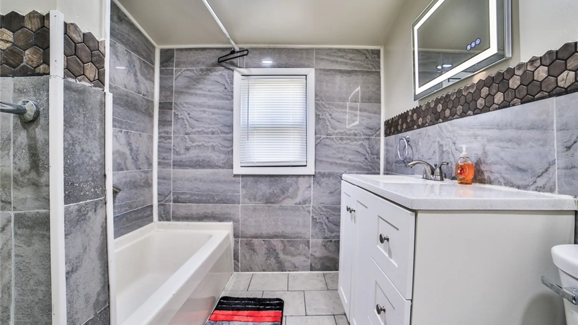 Property at 1817 Ontario Avenue, Niagara Falls, NY 14305 23
