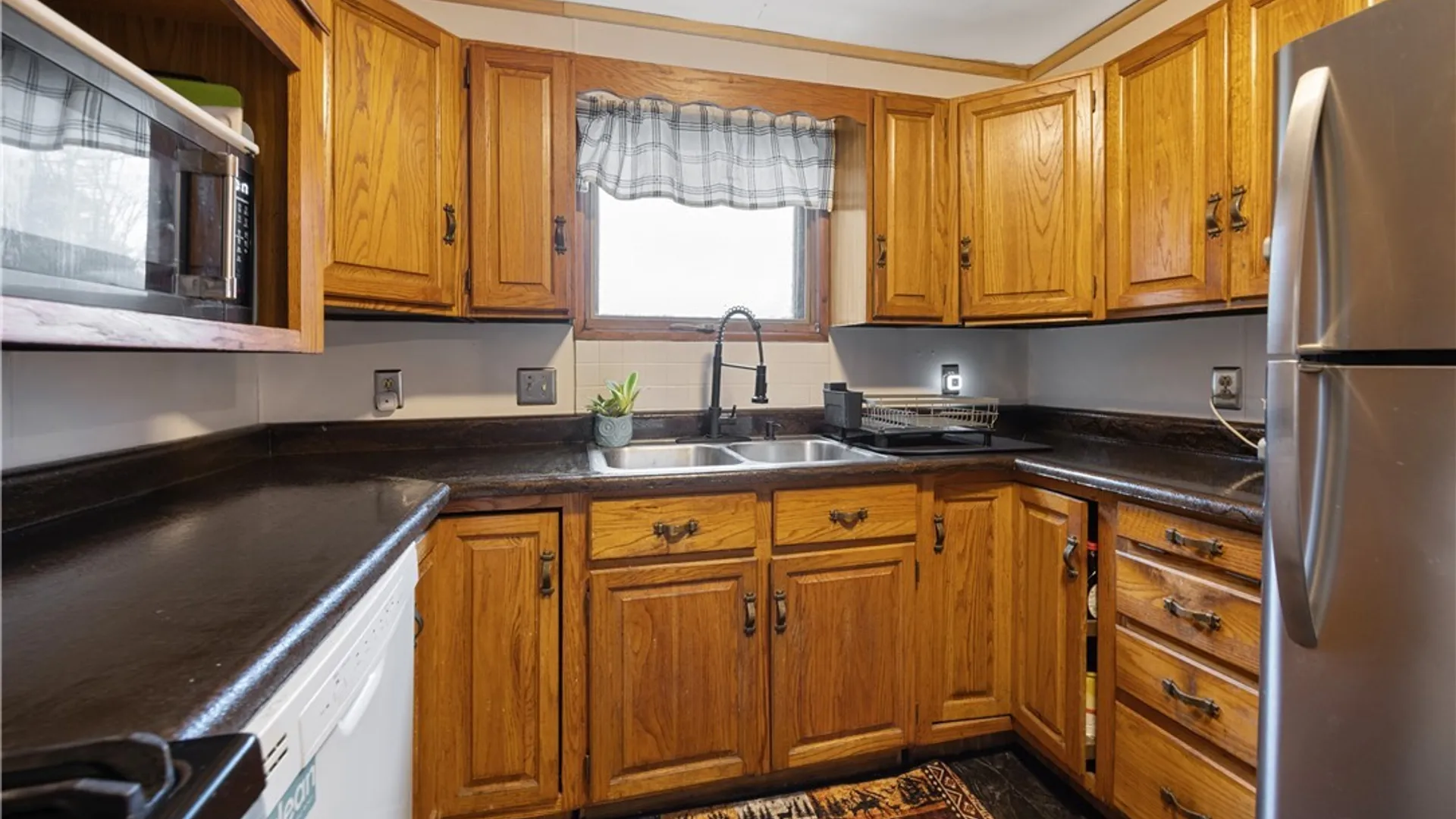 Property at 101 Crysler Drive, Manlius, NY 13057 12