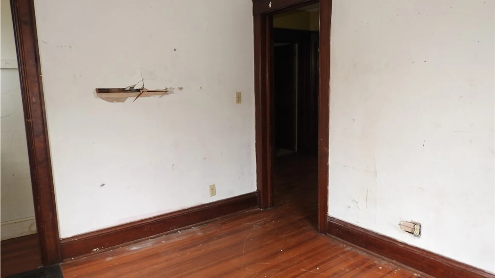 Property at 111 Michaels Avenue, Syracuse, NY 13208 14