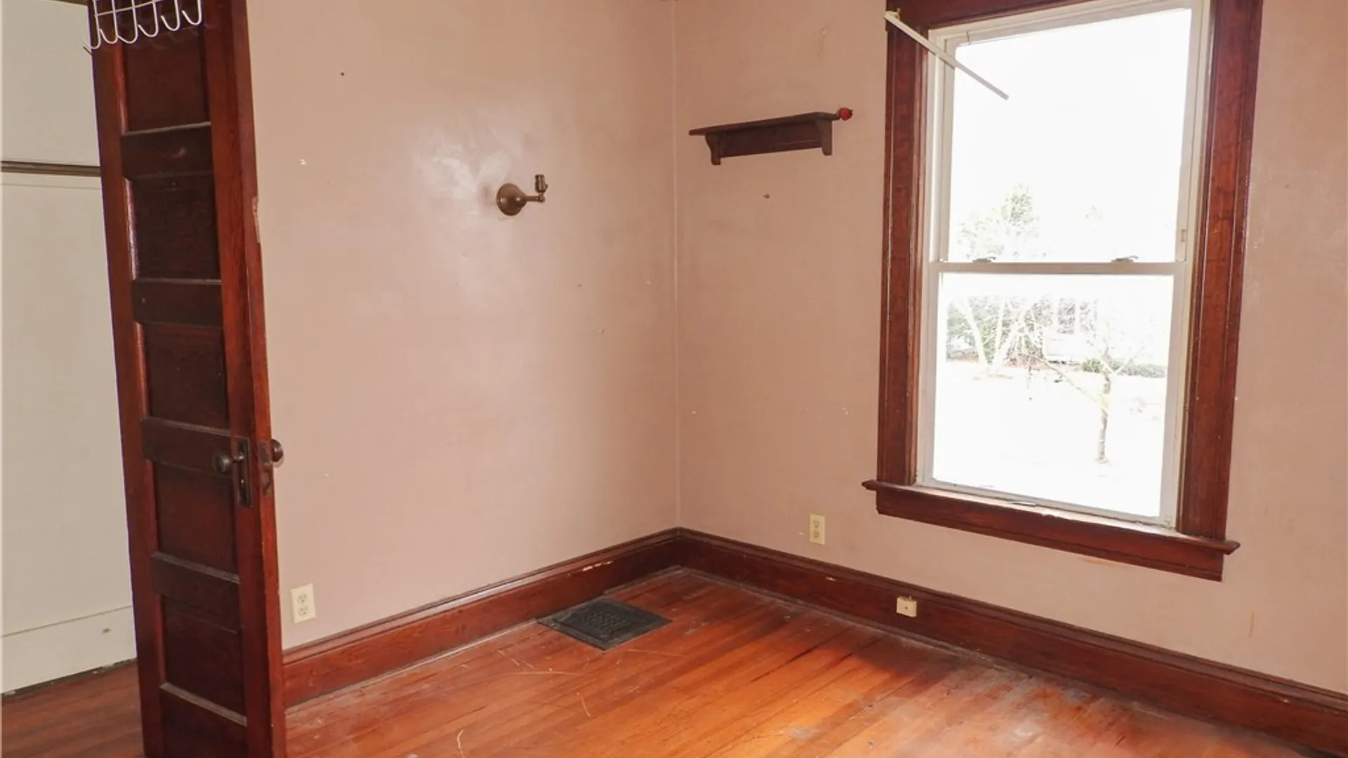 Property at 111 Michaels Avenue, Syracuse, NY 13208 16