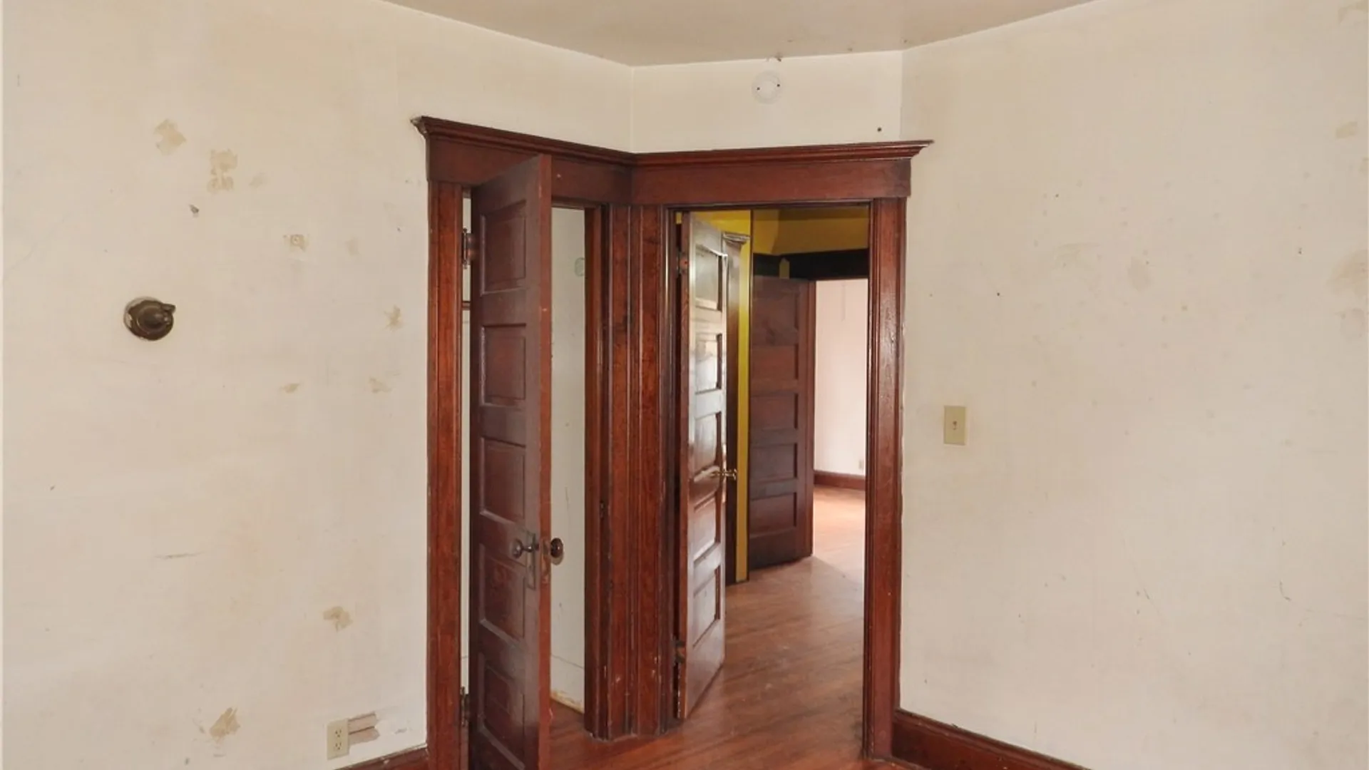 Property at 111 Michaels Avenue, Syracuse, NY 13208 18