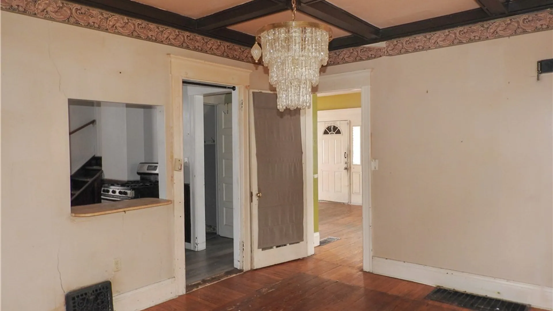 Property at 111 Michaels Avenue, Syracuse, NY 13208 6