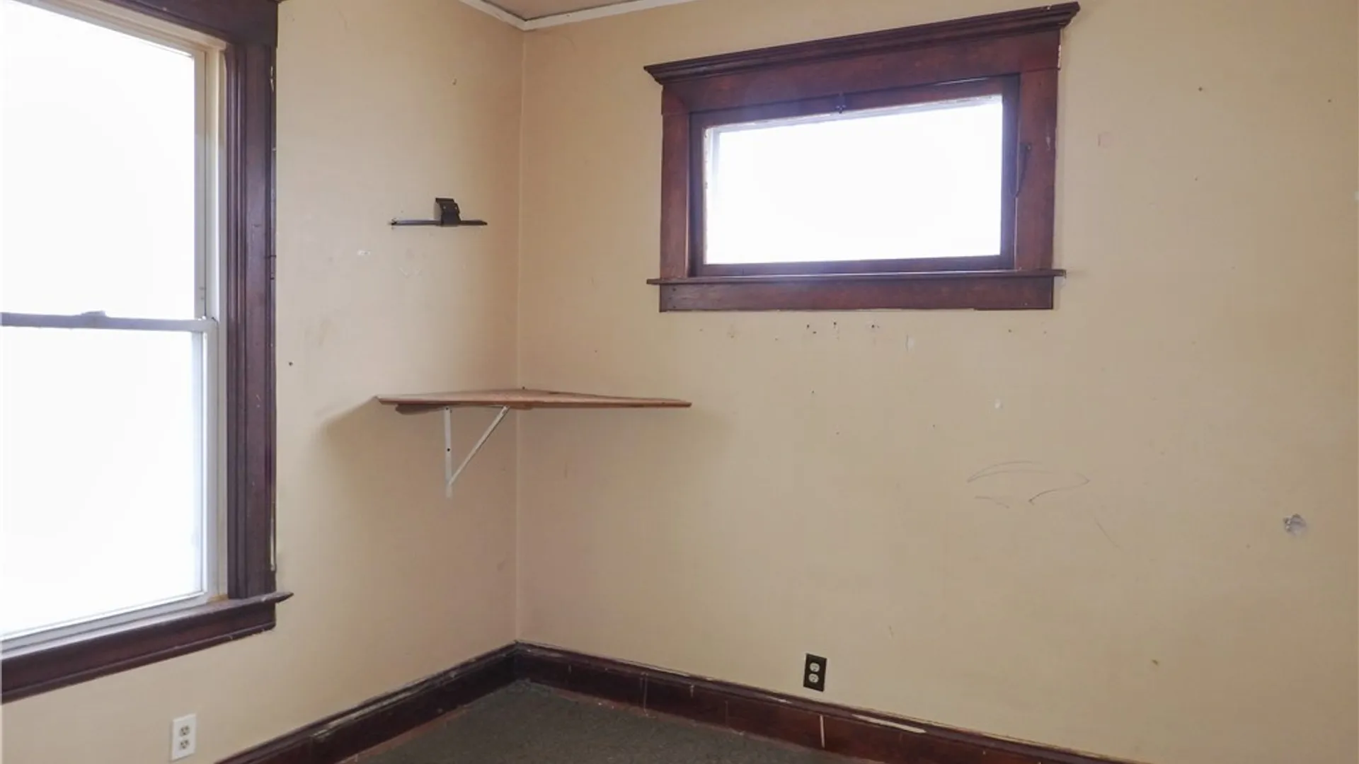 Property at 111 Michaels Avenue, Syracuse, NY 13208 7