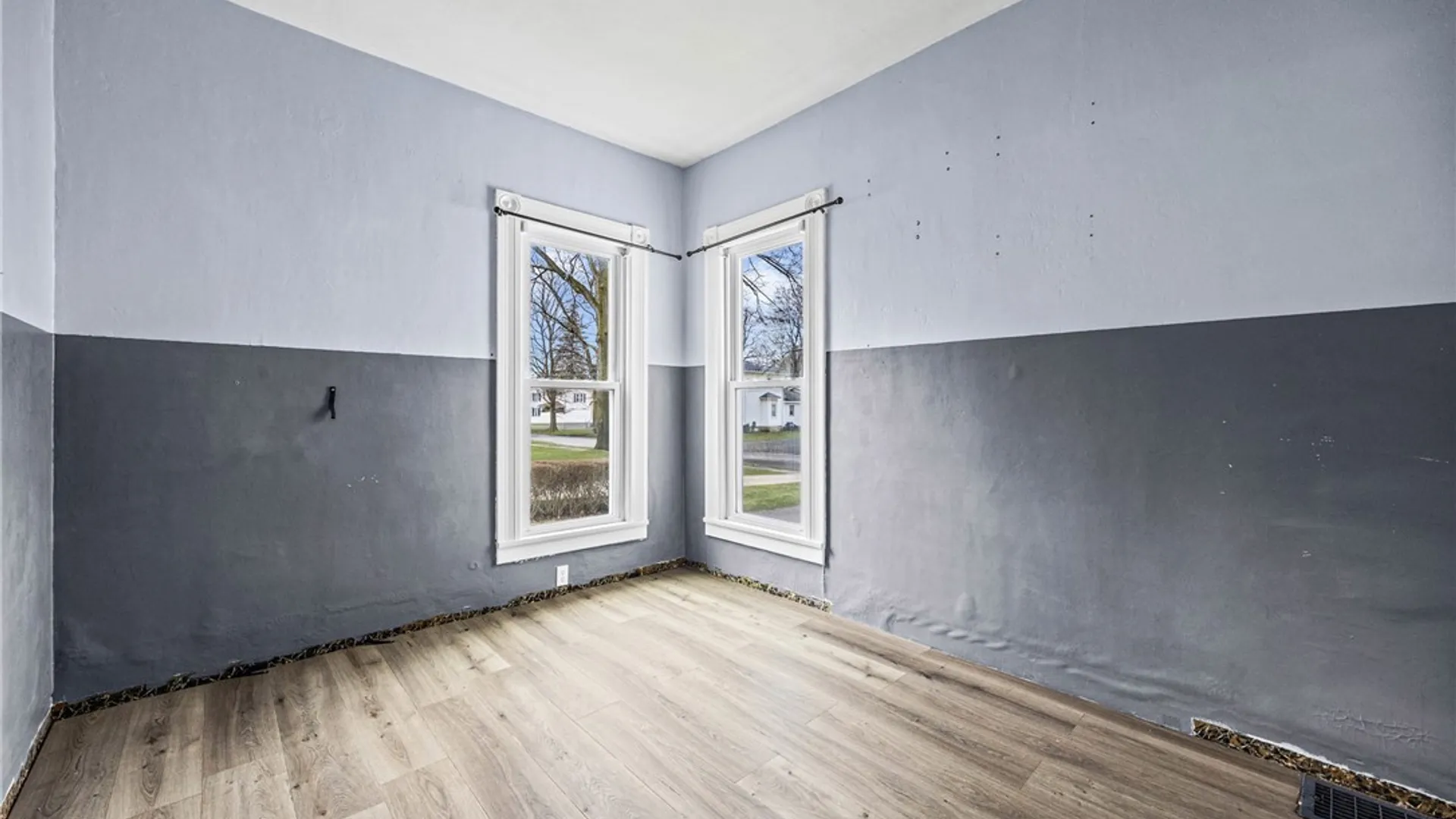 Property at 213 Highland Avenue, Shelby, NY 14103 17