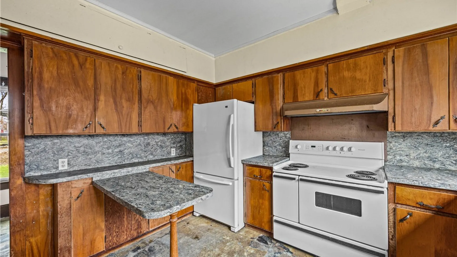 Property at 213 Highland Avenue, Shelby, NY 14103 22