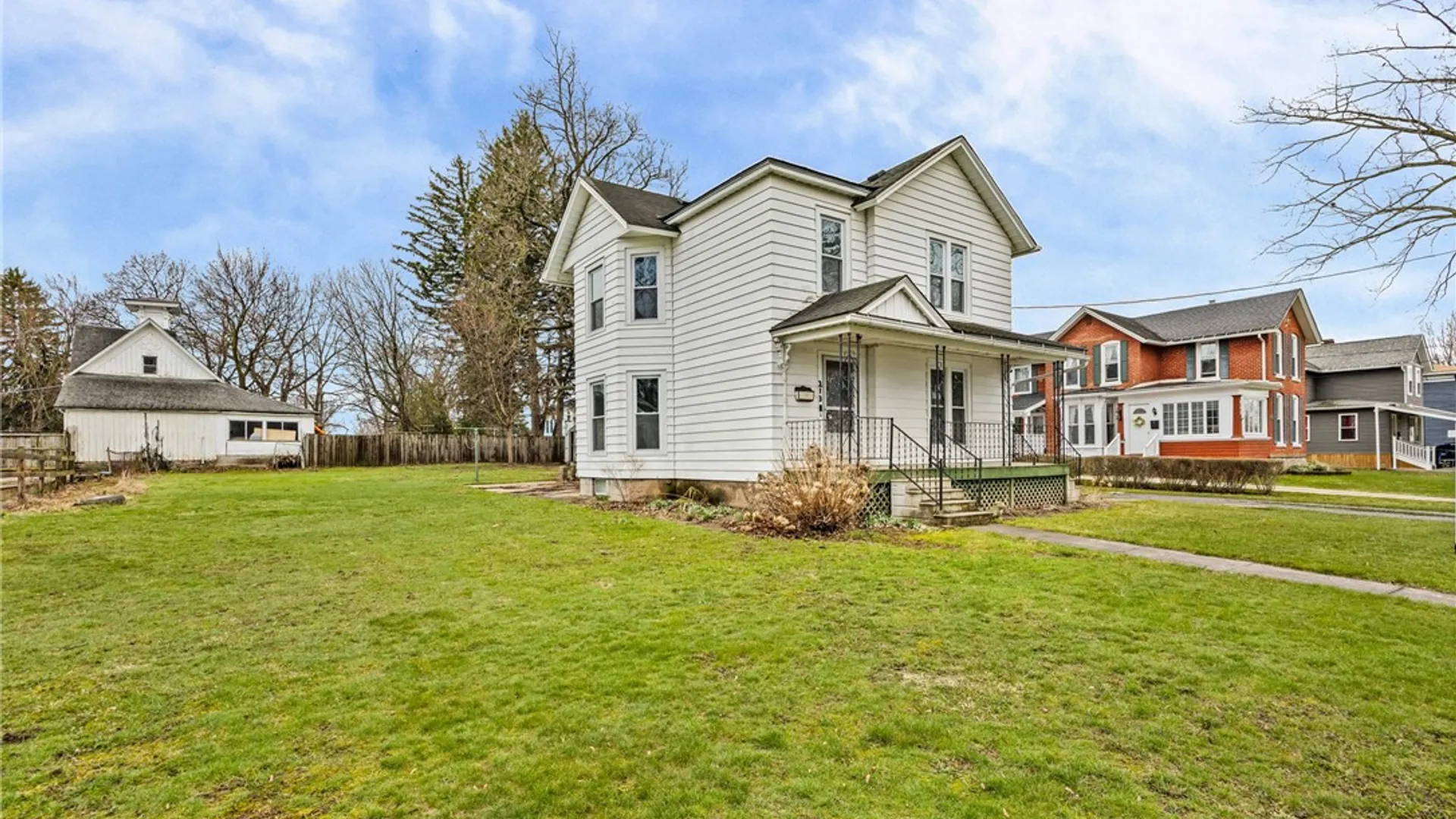 Property at 213 Highland Avenue, Shelby, NY 14103 5