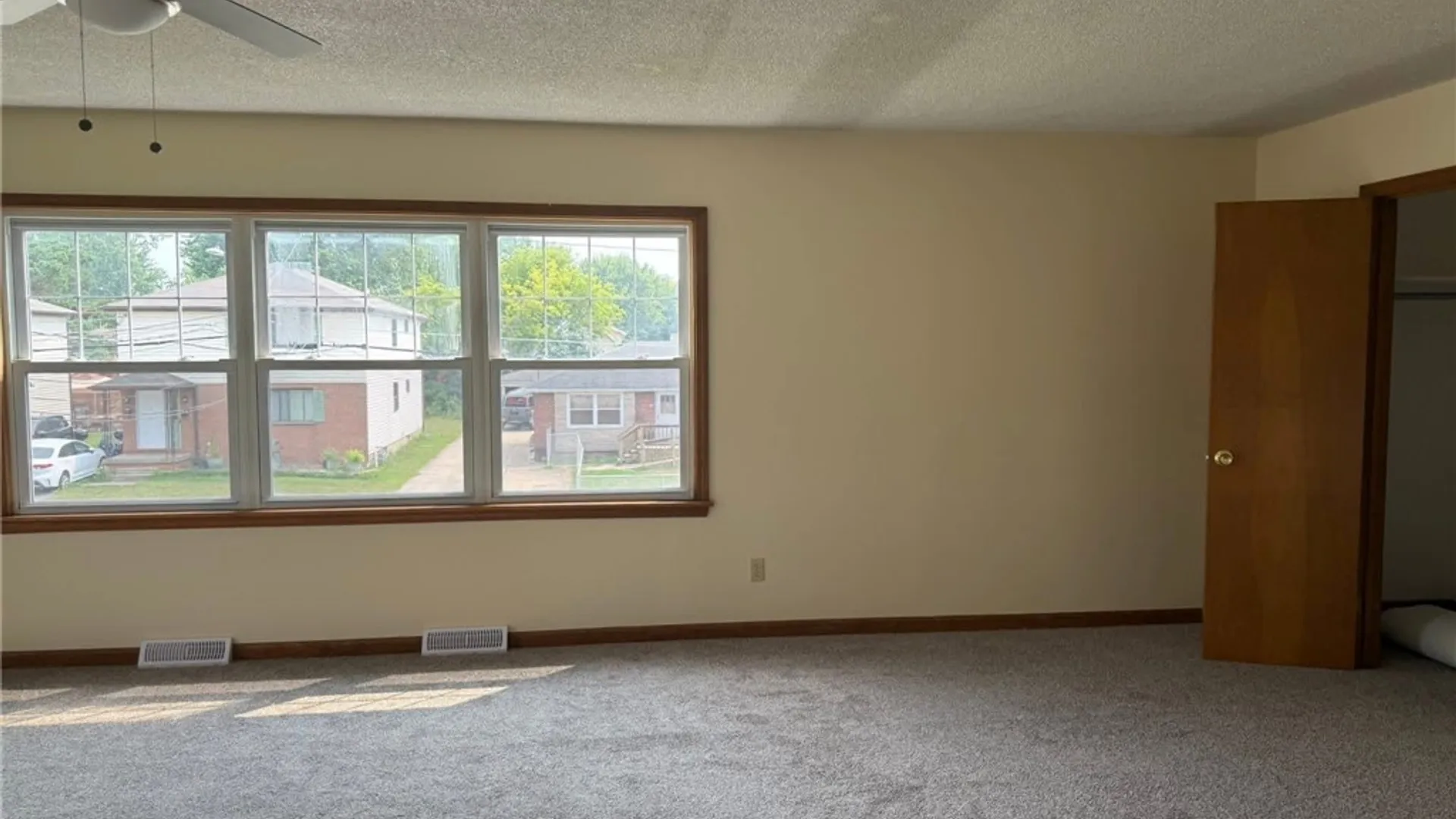 Property at 54 Knowlton Avenue, Lackawanna, NY 14218 16