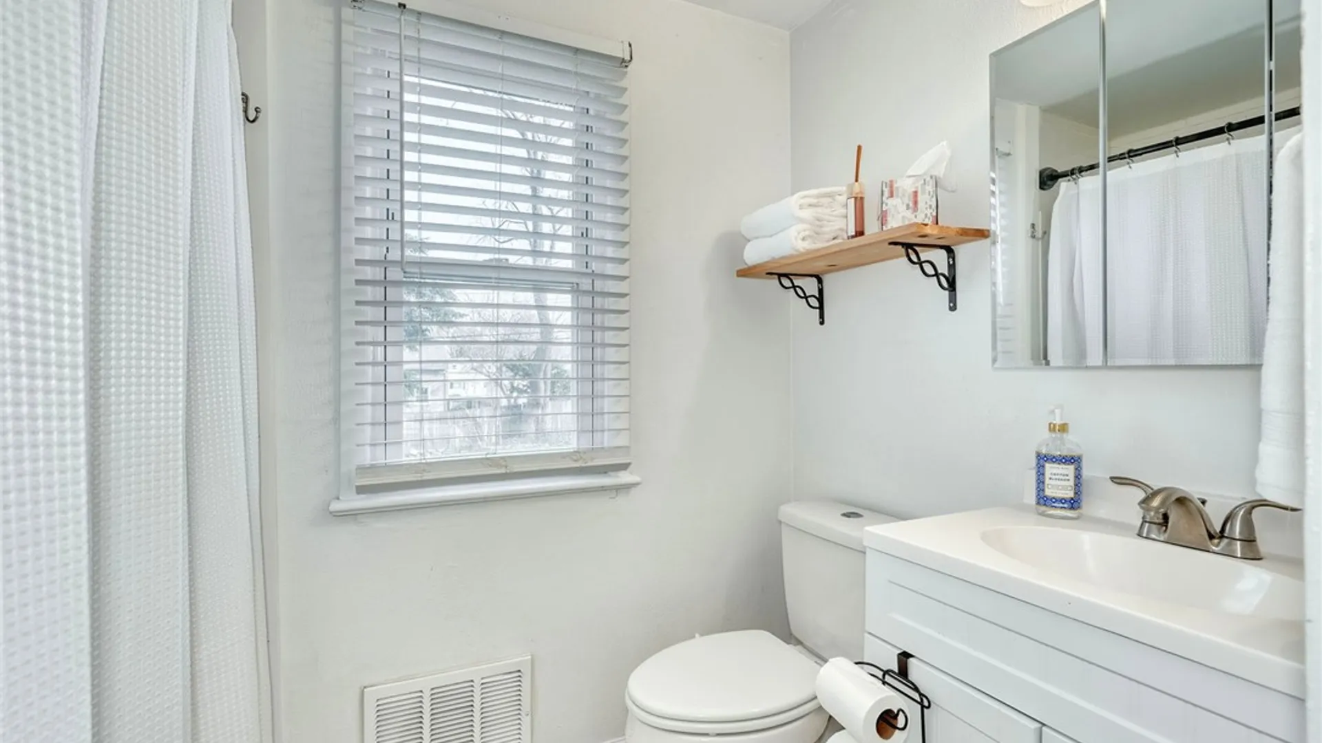 Property at 232 Fielding Road, Greece, NY 14626 18