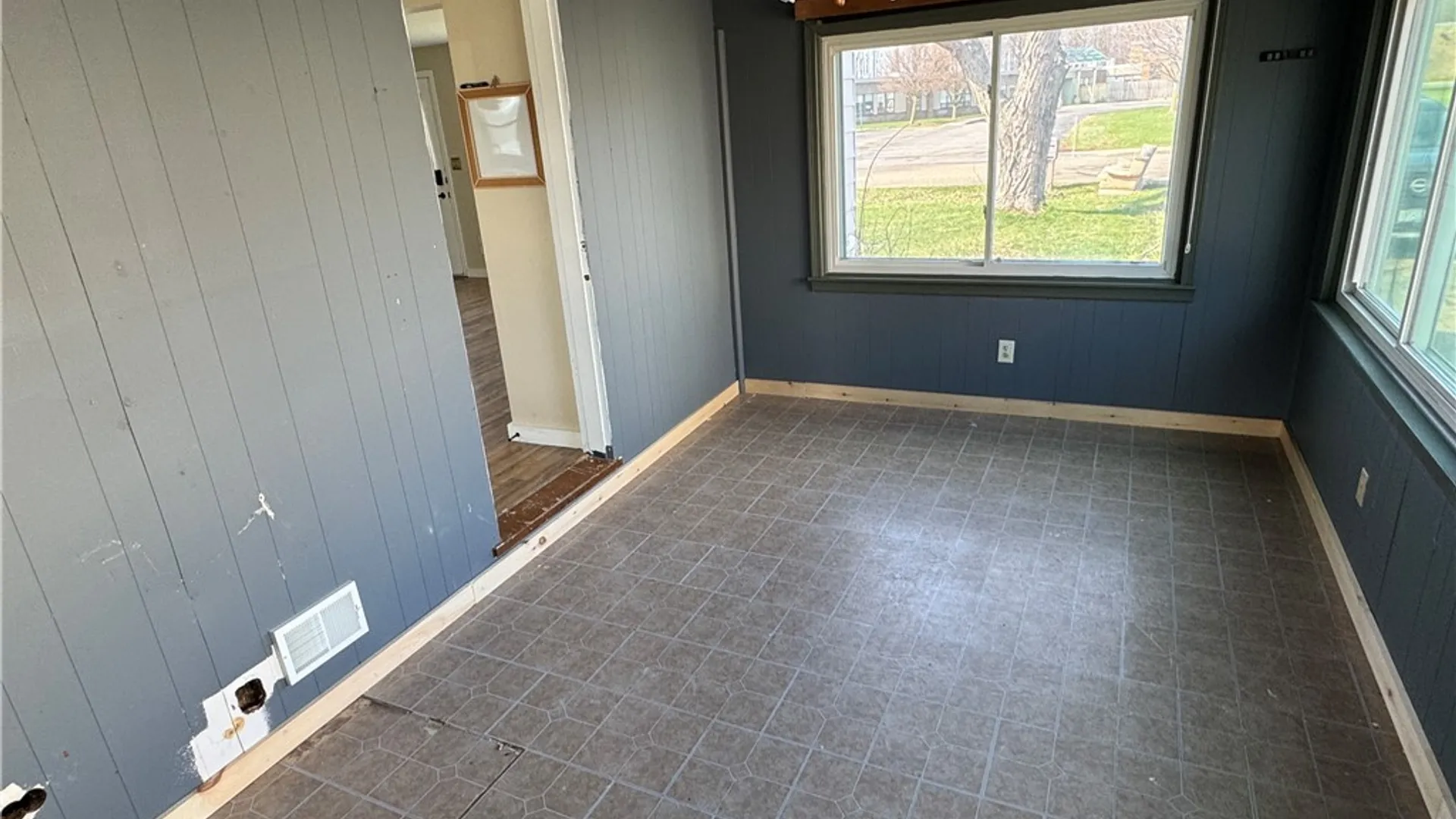 Property at 3001 Schoolview Road, Eden, NY 14057 15