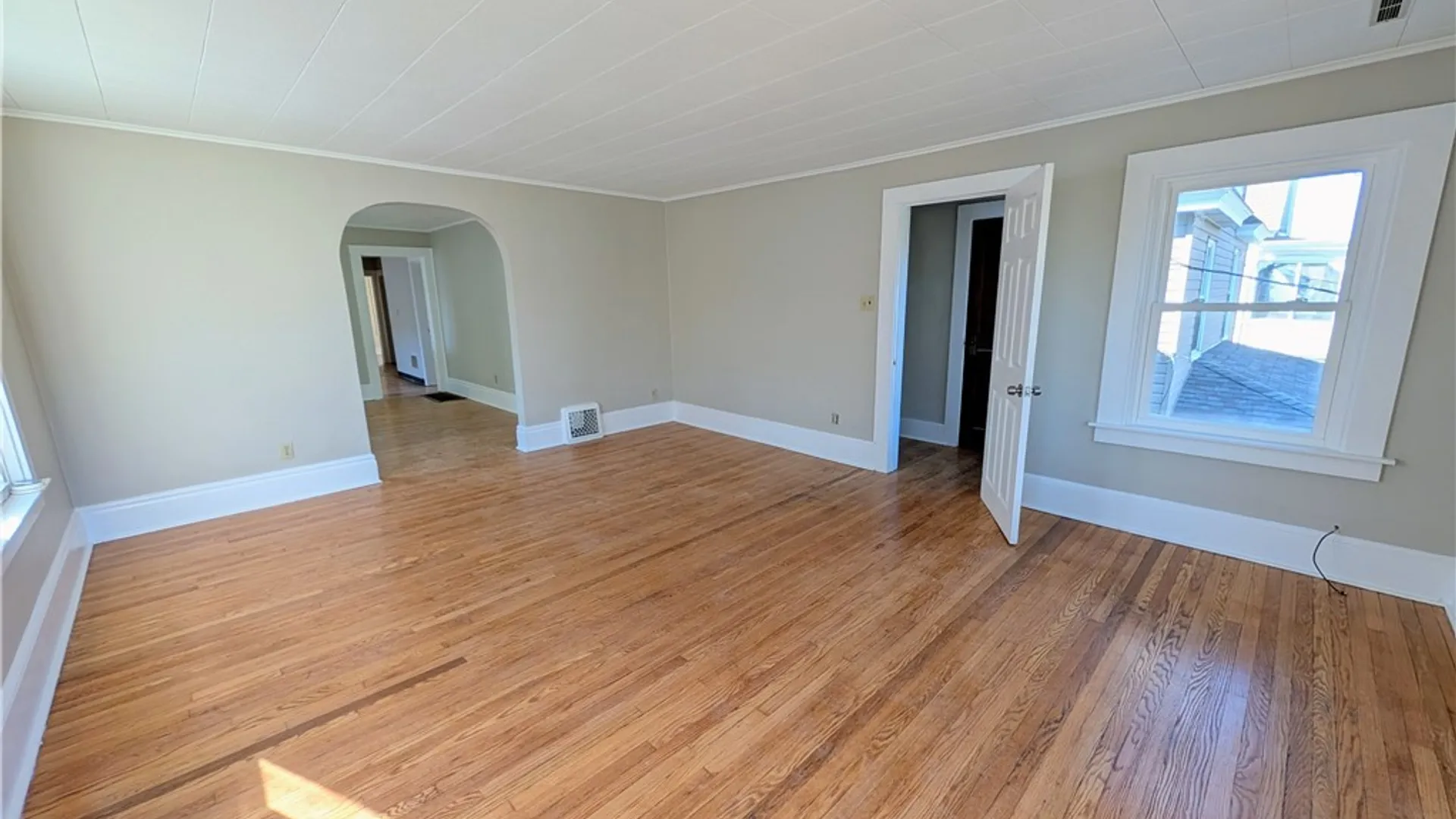 Property at 511 Dewitt Street, Syracuse, NY 13203 12