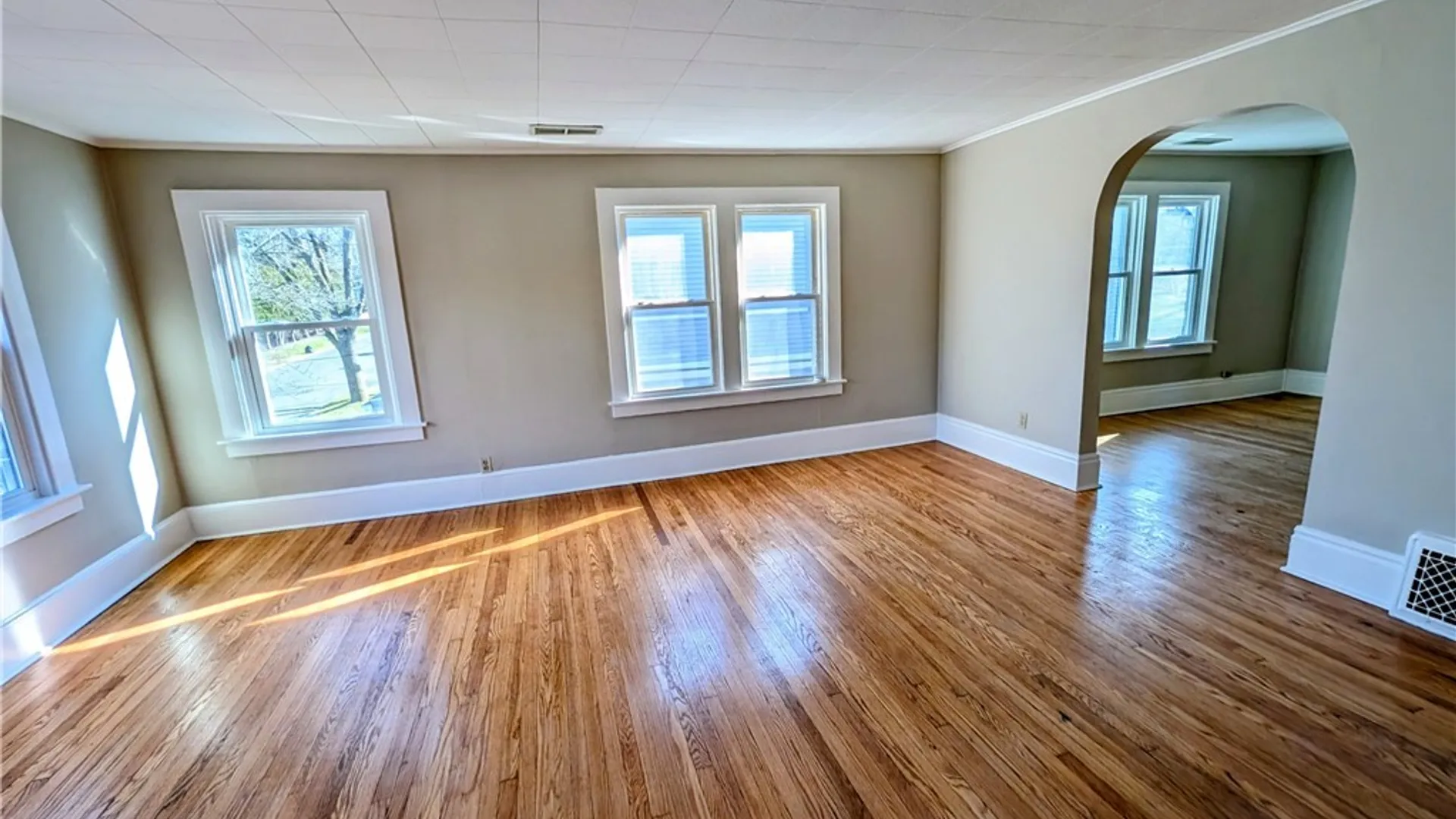 Property at 511 Dewitt Street, Syracuse, NY 13203 3