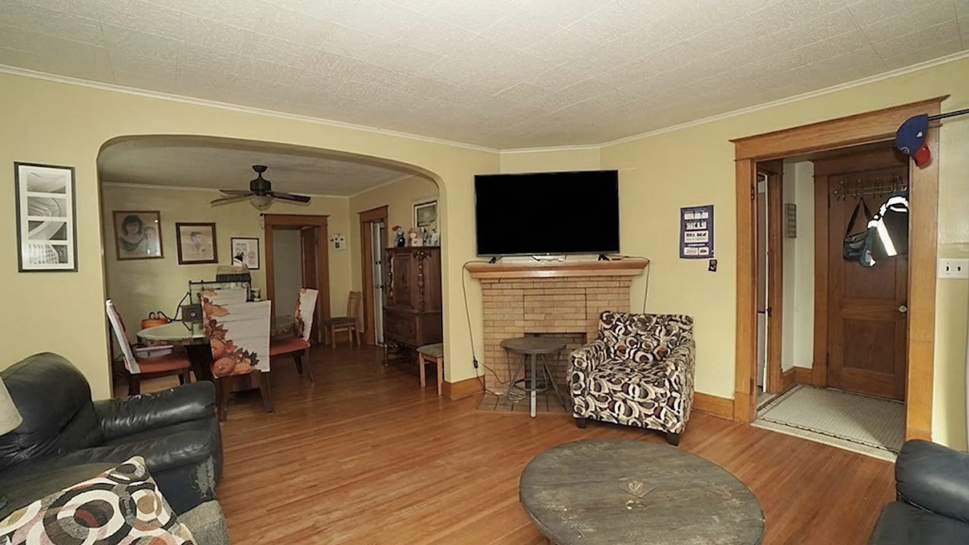 Property at 138 Hazeltine Avenue, Tonawanda, NY 14217 5