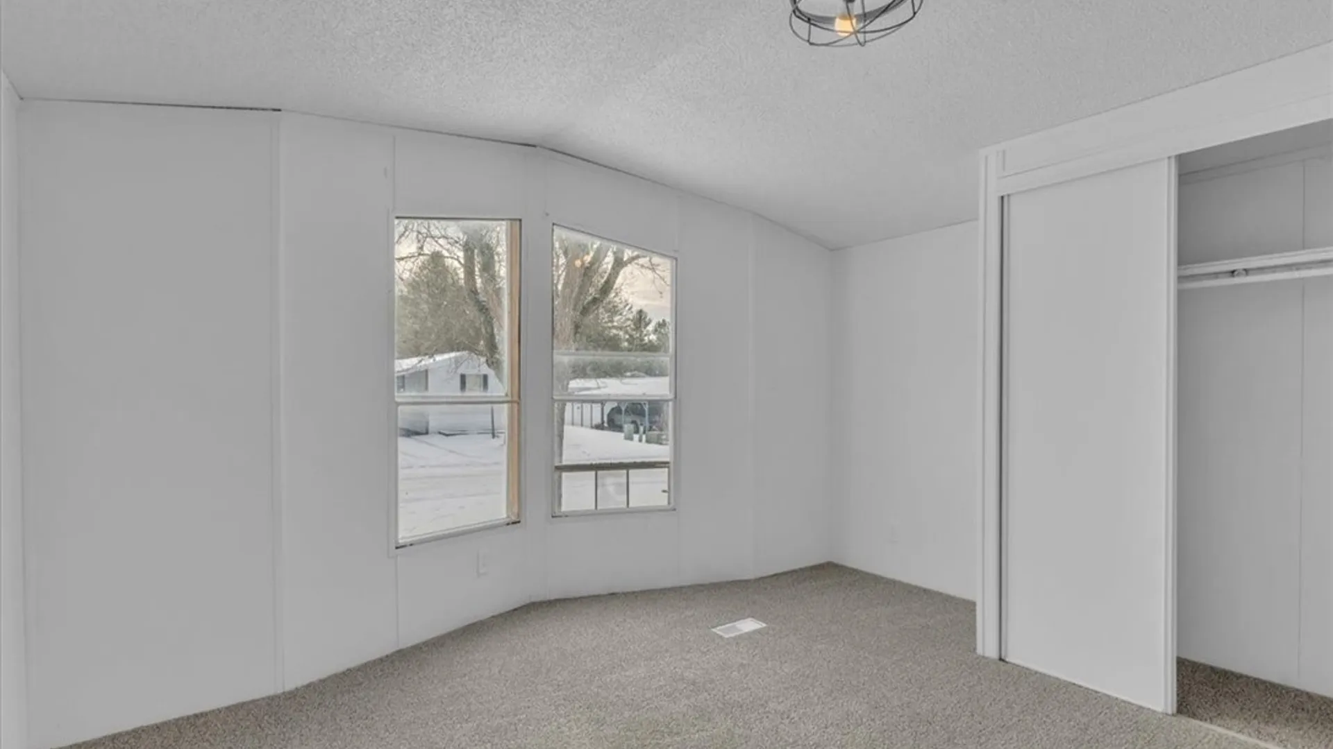 Property at 39 Green Valley Estates, Great Valley, NY 14741 22