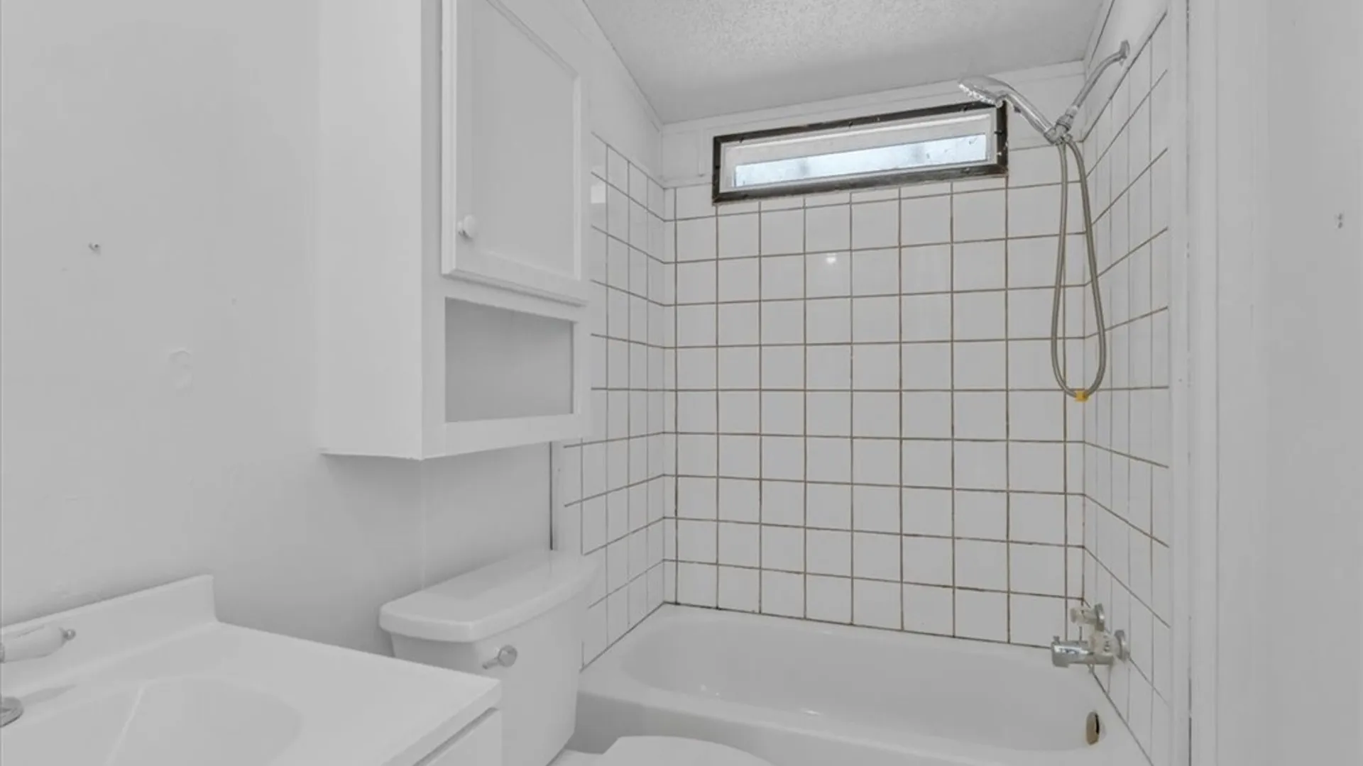 Property at 39 Green Valley Estates, Great Valley, NY 14741 23