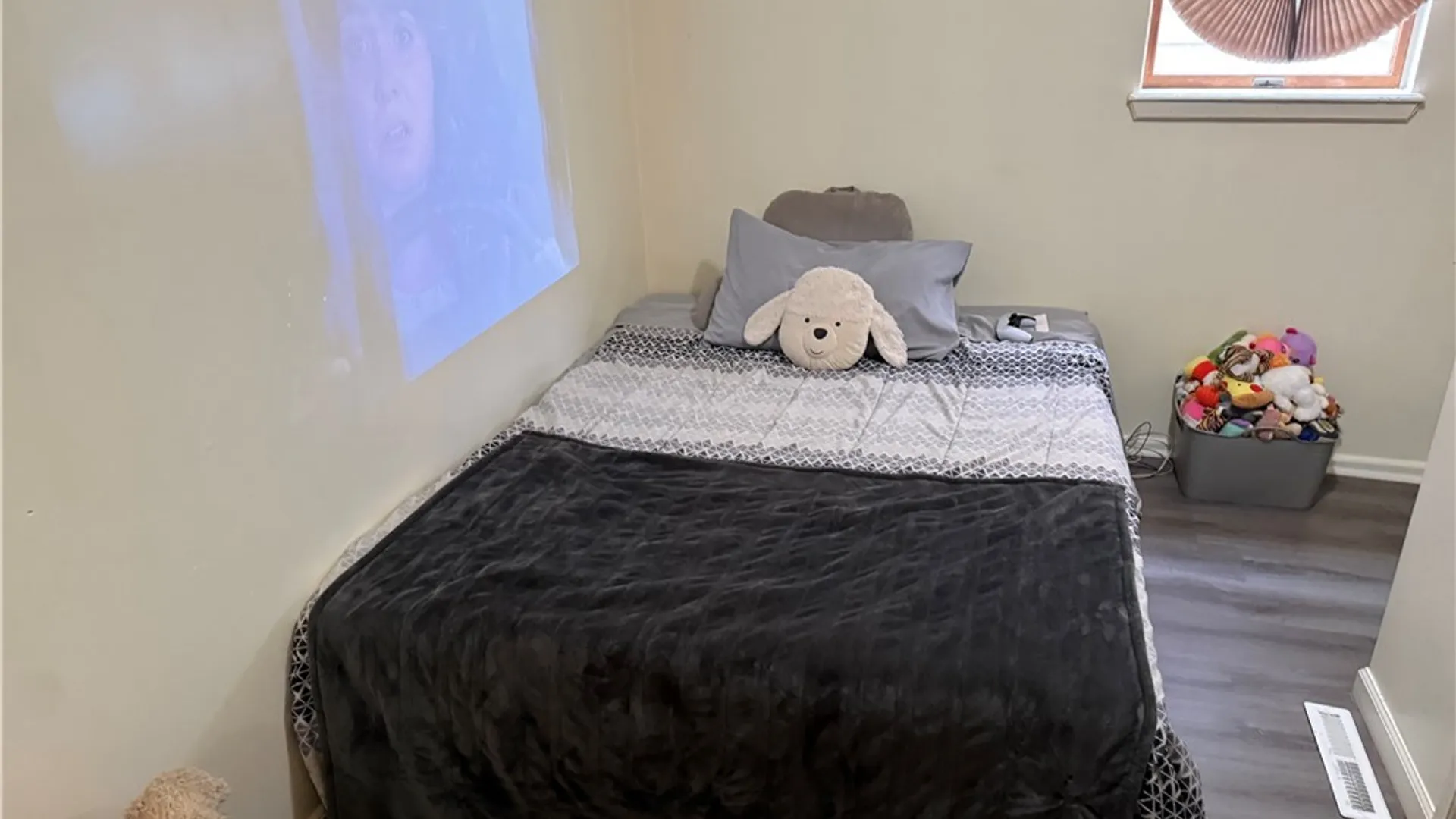 Property at 930 Brayton Park Place, Utica, NY 13502 13